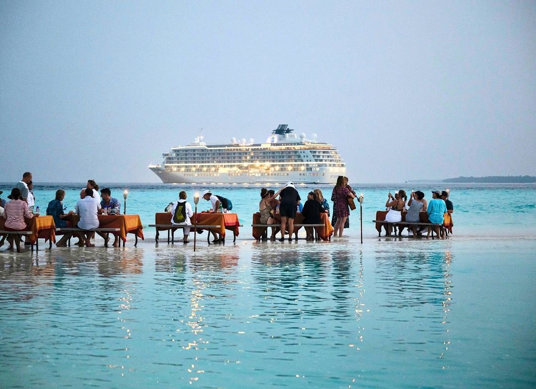 Du thuyền The World ảnh 3 Du thuyen The World anh 3