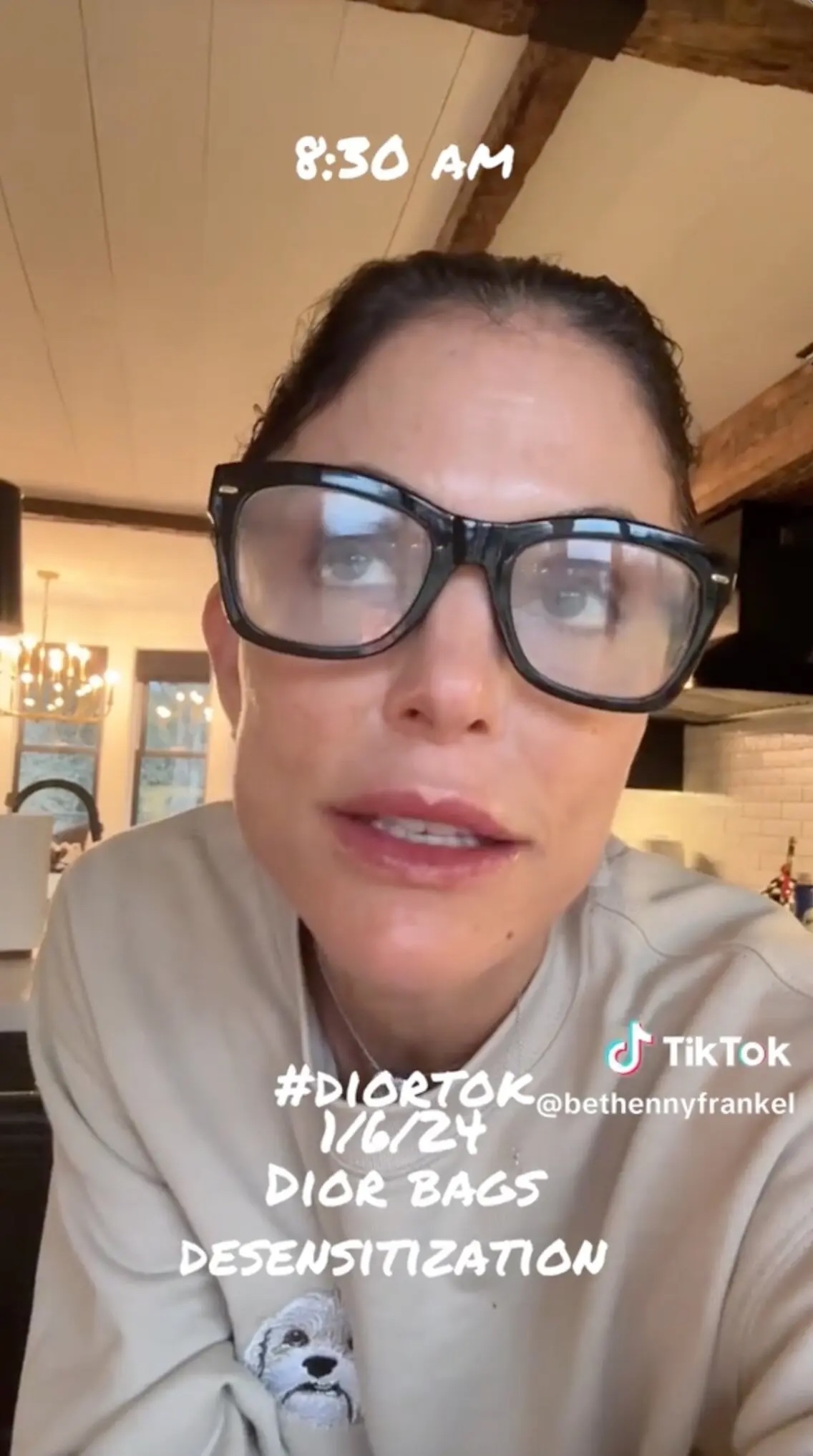 Mat ma tui Dior anh 1