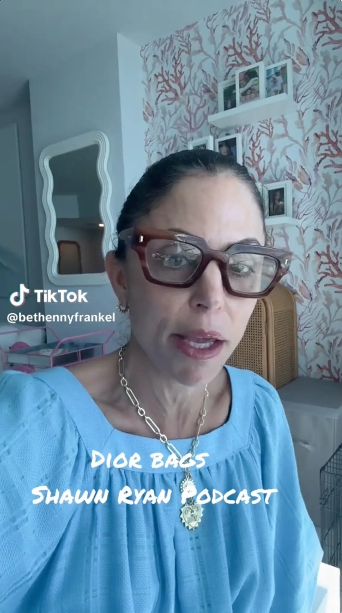 Mat ma tui Dior anh 2