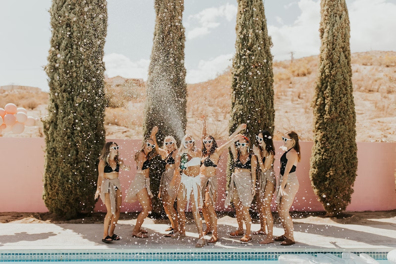 Tiệc độc thân 30,  Ám ảnh chi phí ảnh 3 Tiec doc than 30,  Am anh chi phi anh 3