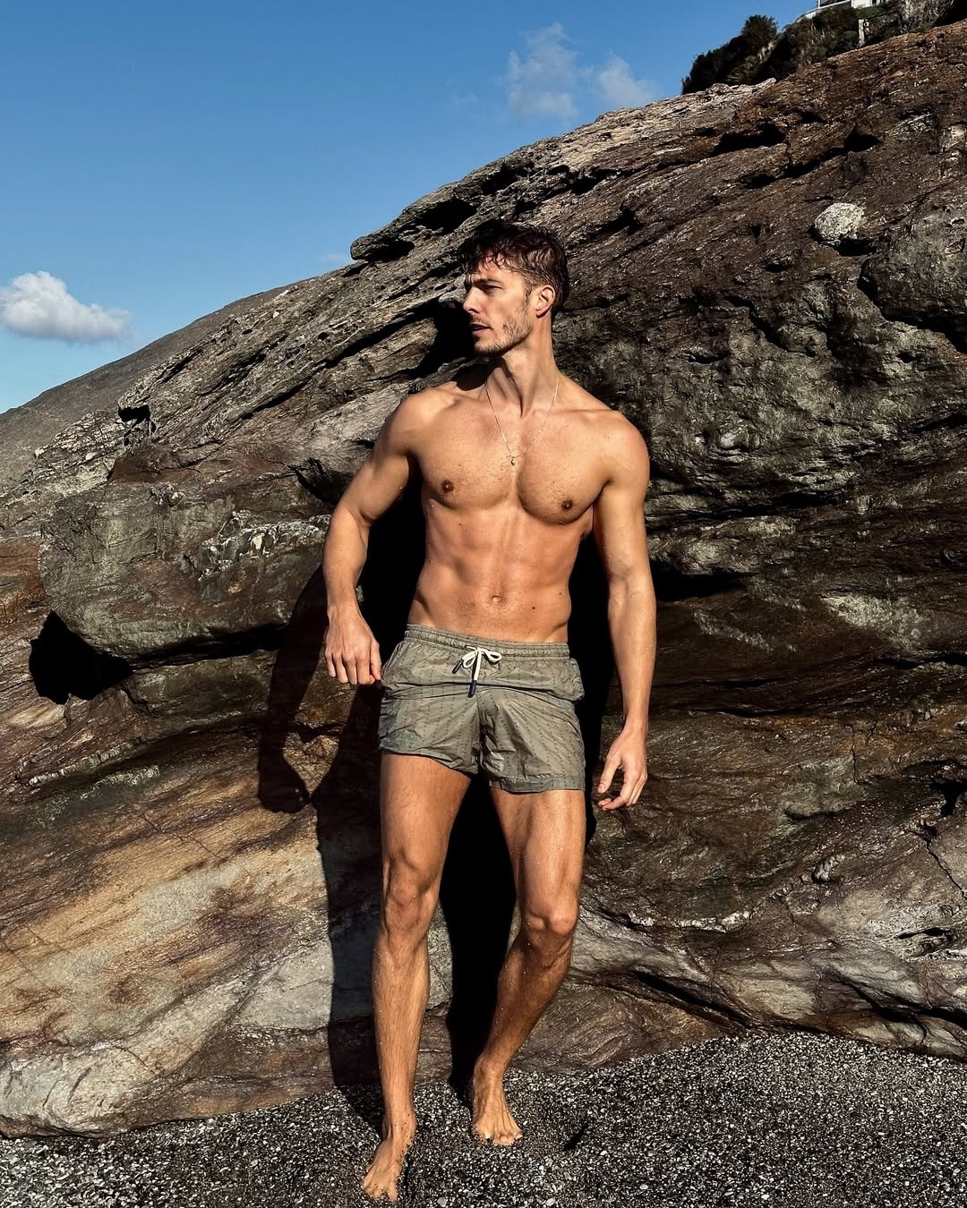 Bach tuoc bam viu,  Bach tuoc si tinh anh 1