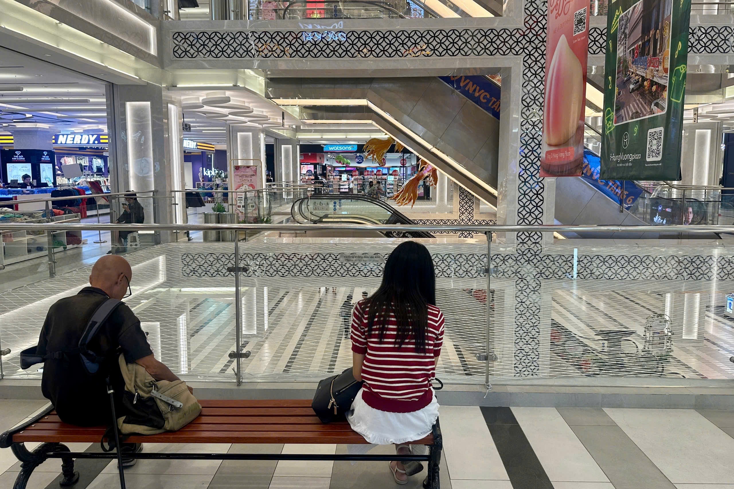 Hung Vuong Plaza giang luoi anh 1