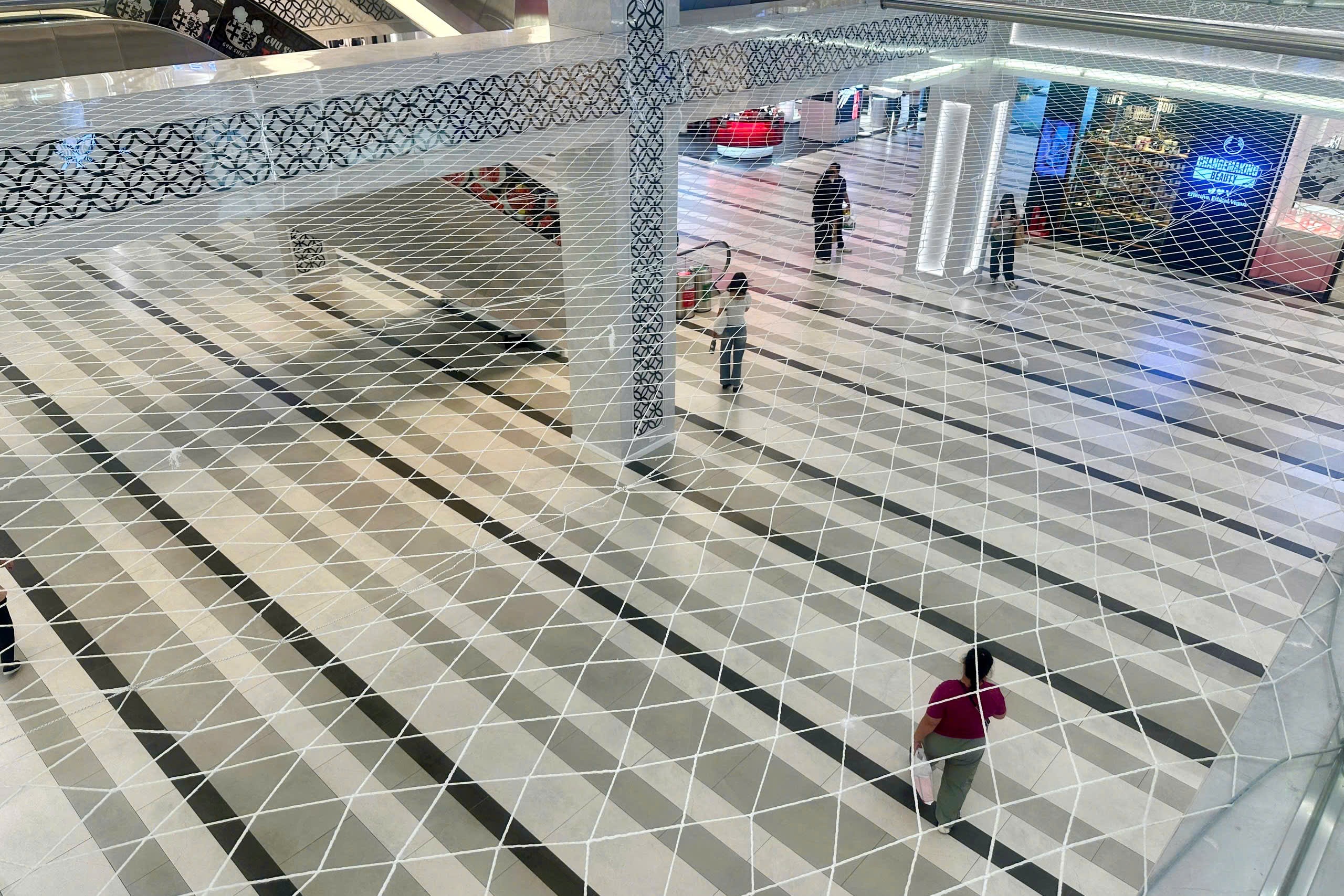 Sau Van Hanh Mall, them mot TTTM o TP.HCM giang luoi an toan hinh anh