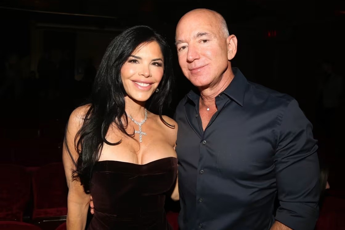 'Guong mat Mar-a-Lago' - hinh mau phau thuat tham my moi duoc san don hinh anh