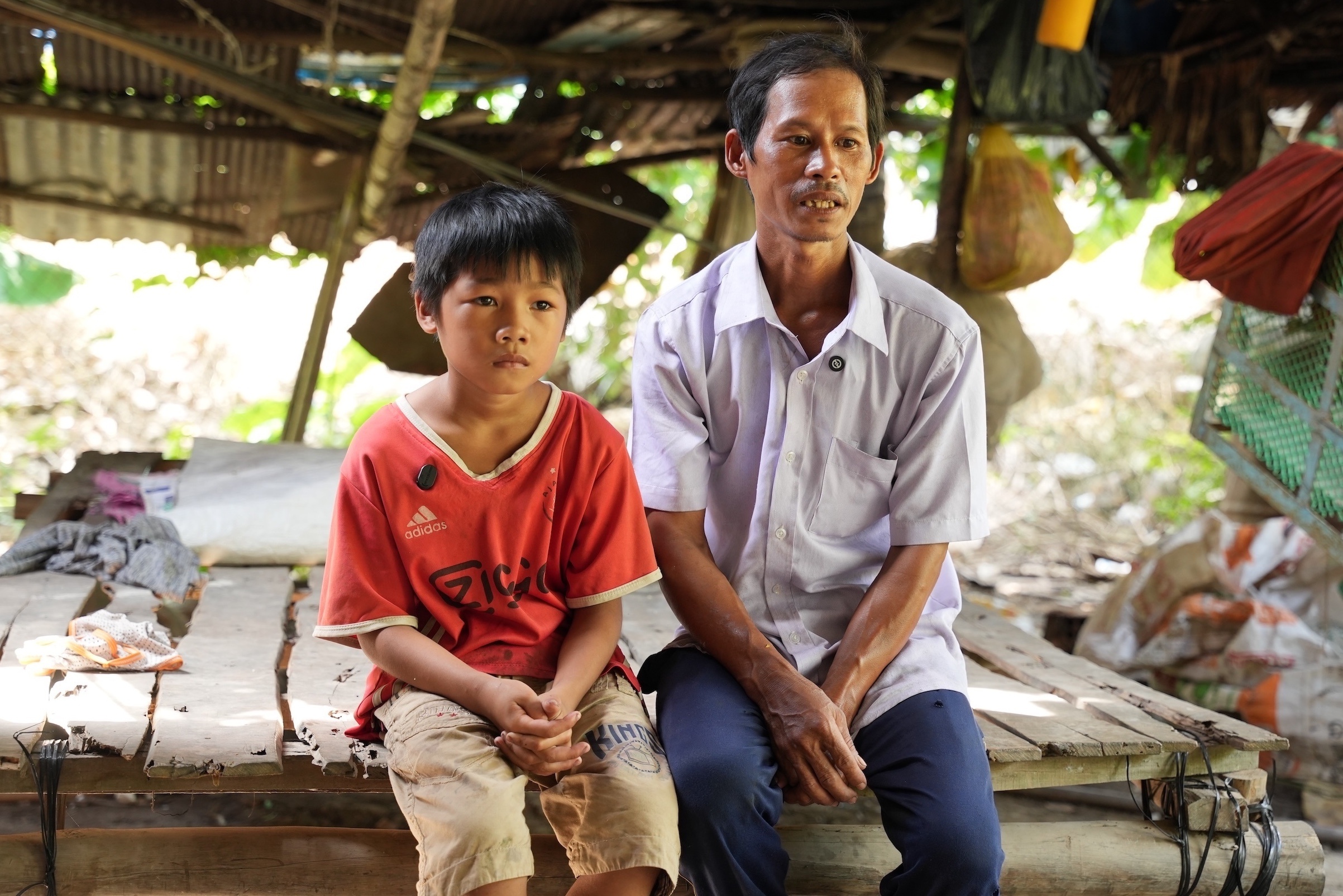 Thap sang nu cuoi tre tho o vung que ngheo Dong Thap hinh anh