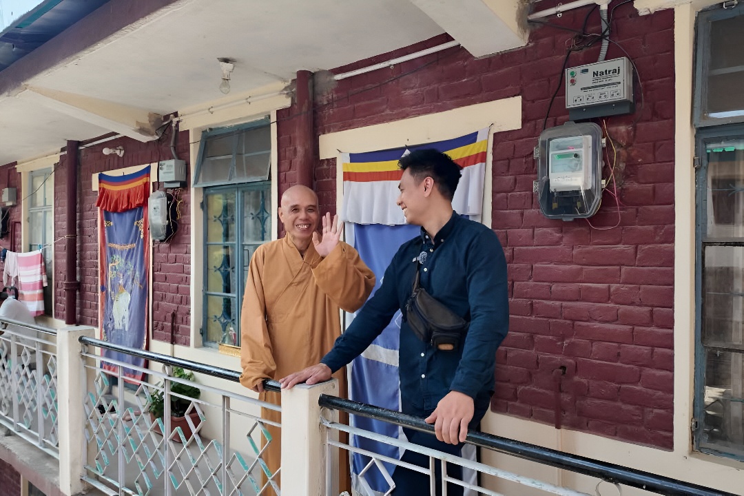 Chang trai goc Viet roi Duc, tim lai bo sau 15 nam xa cach hinh anh