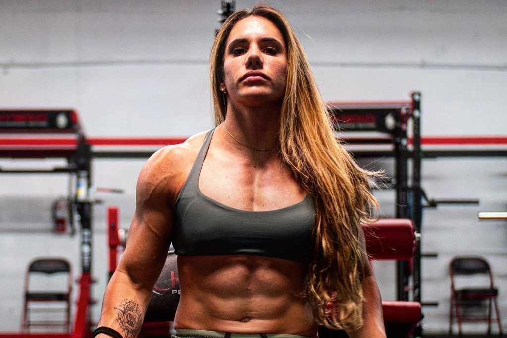 Ket dang cho KOL My tung anh nong ban gai moi cua tinh cu len mang hinh anh