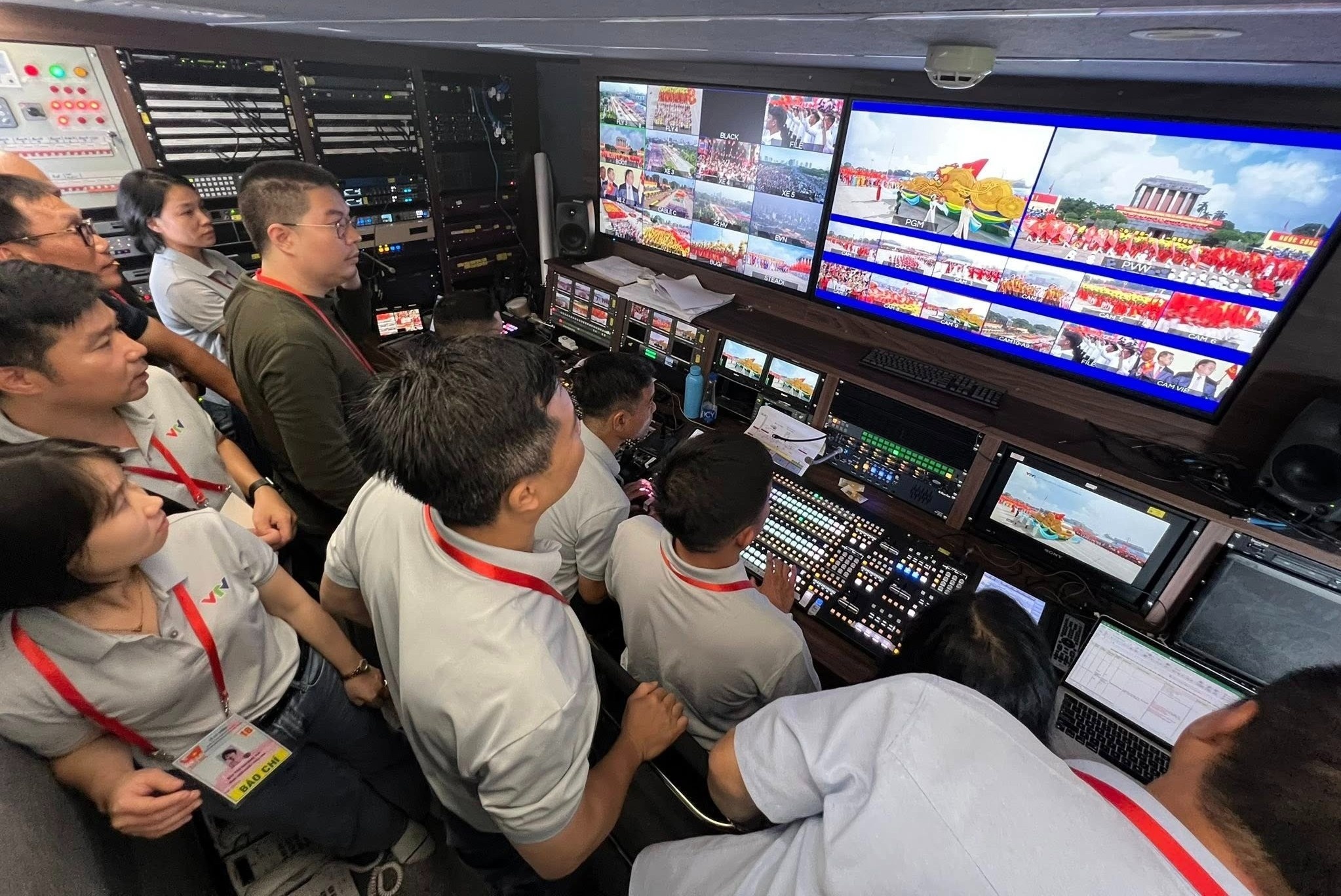 Chuyen gia he lo hau truong tao nen le dieu binh ruc ro tren VTV hinh anh