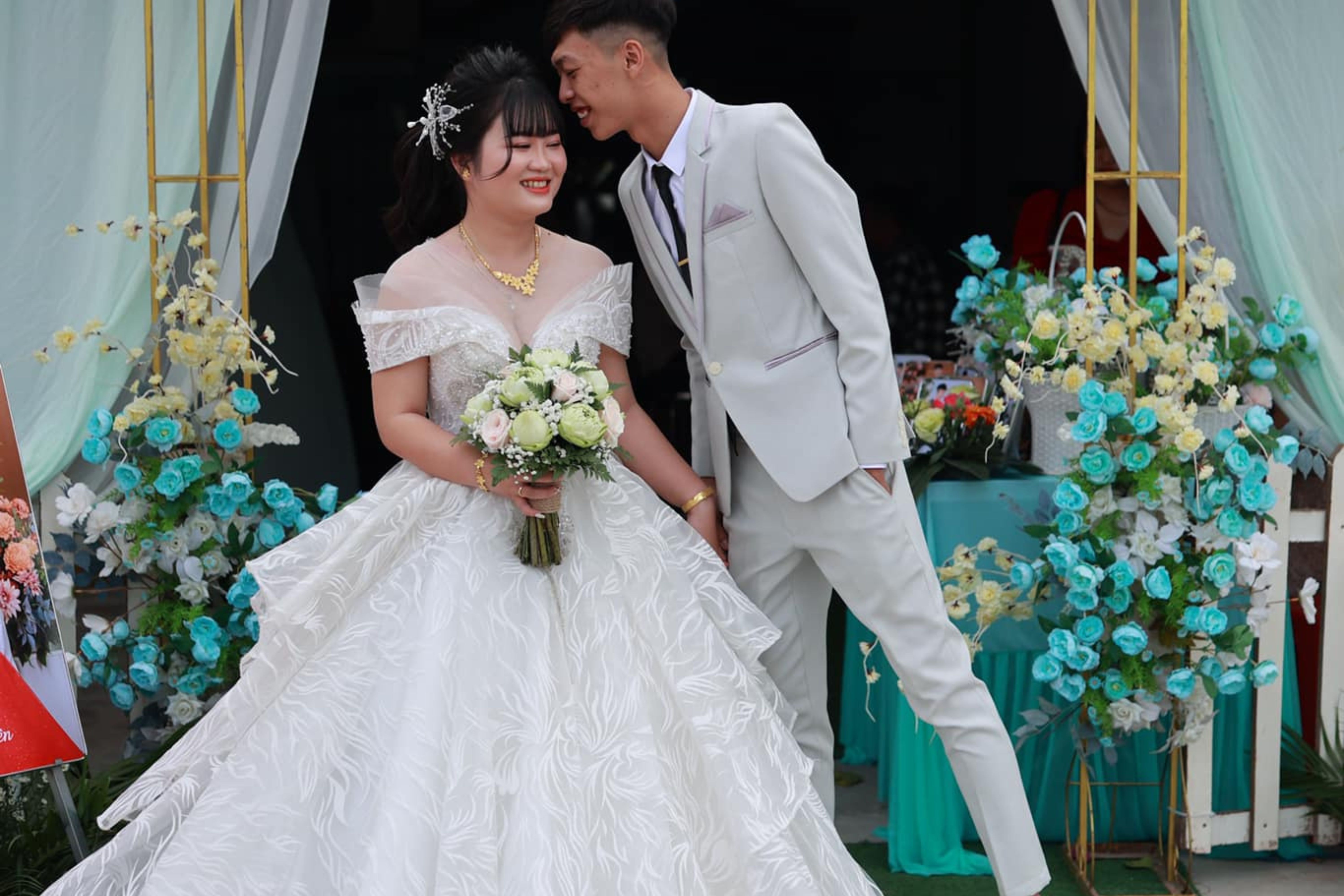mua vang tra cuoi anh 1
