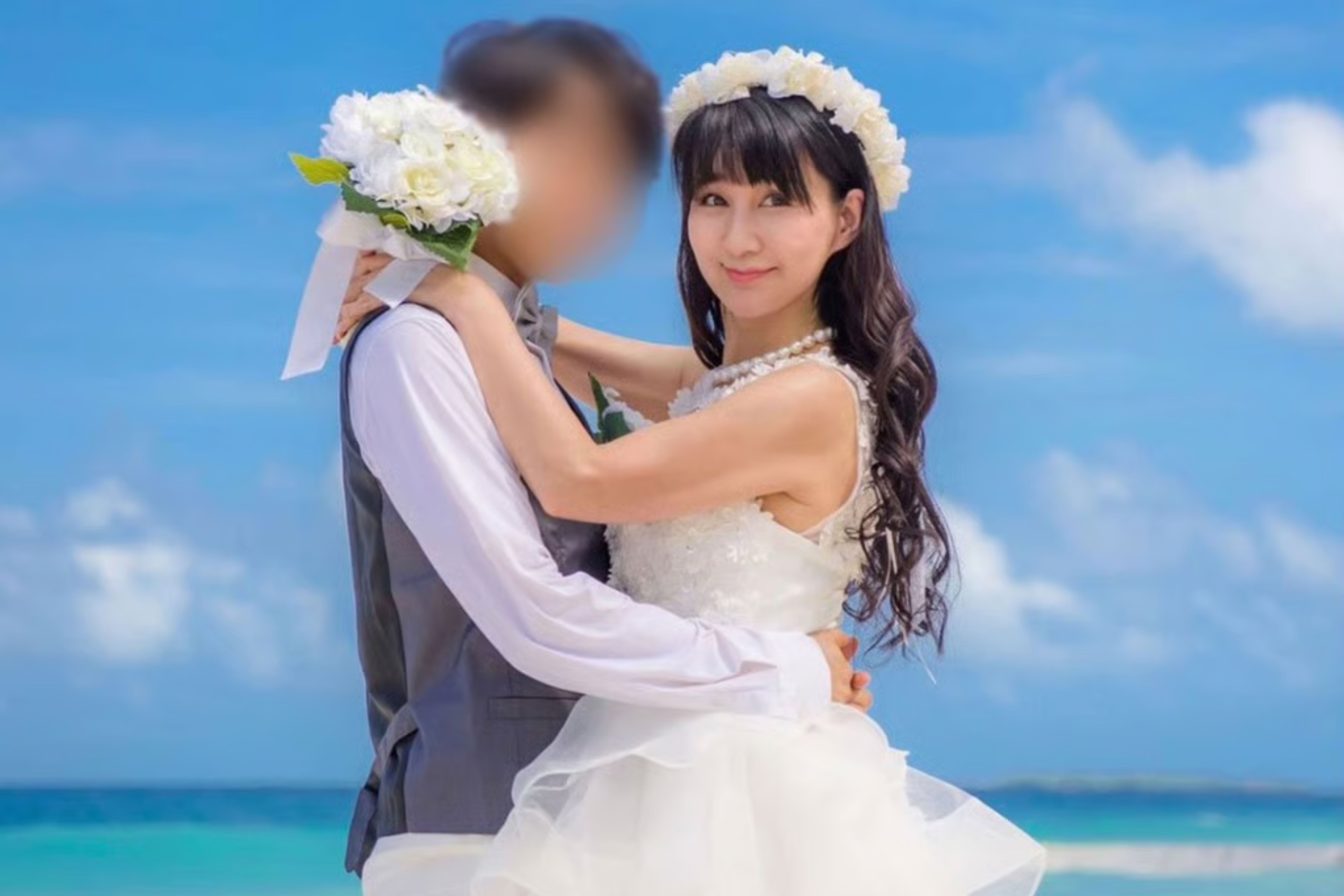 Tai hon tuoi 60, co dau phat hien minh lon tuoi hon ca me chong hinh anh