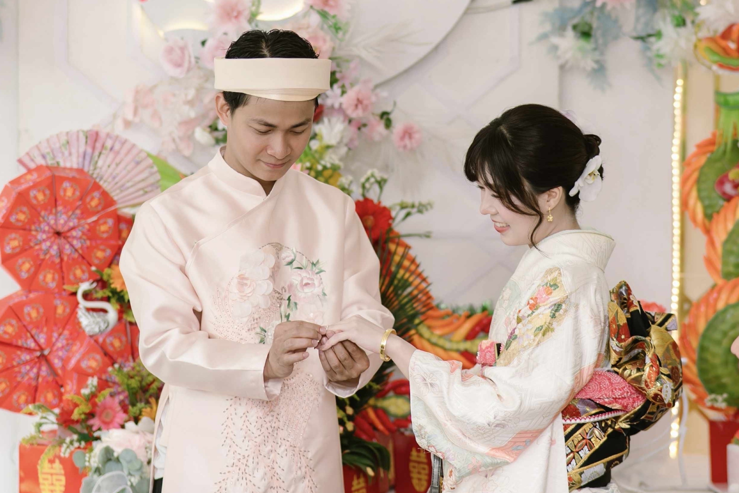 Co gai Nhat Ban 'doi doi' sau chuyen du lich TP.HCM hinh anh