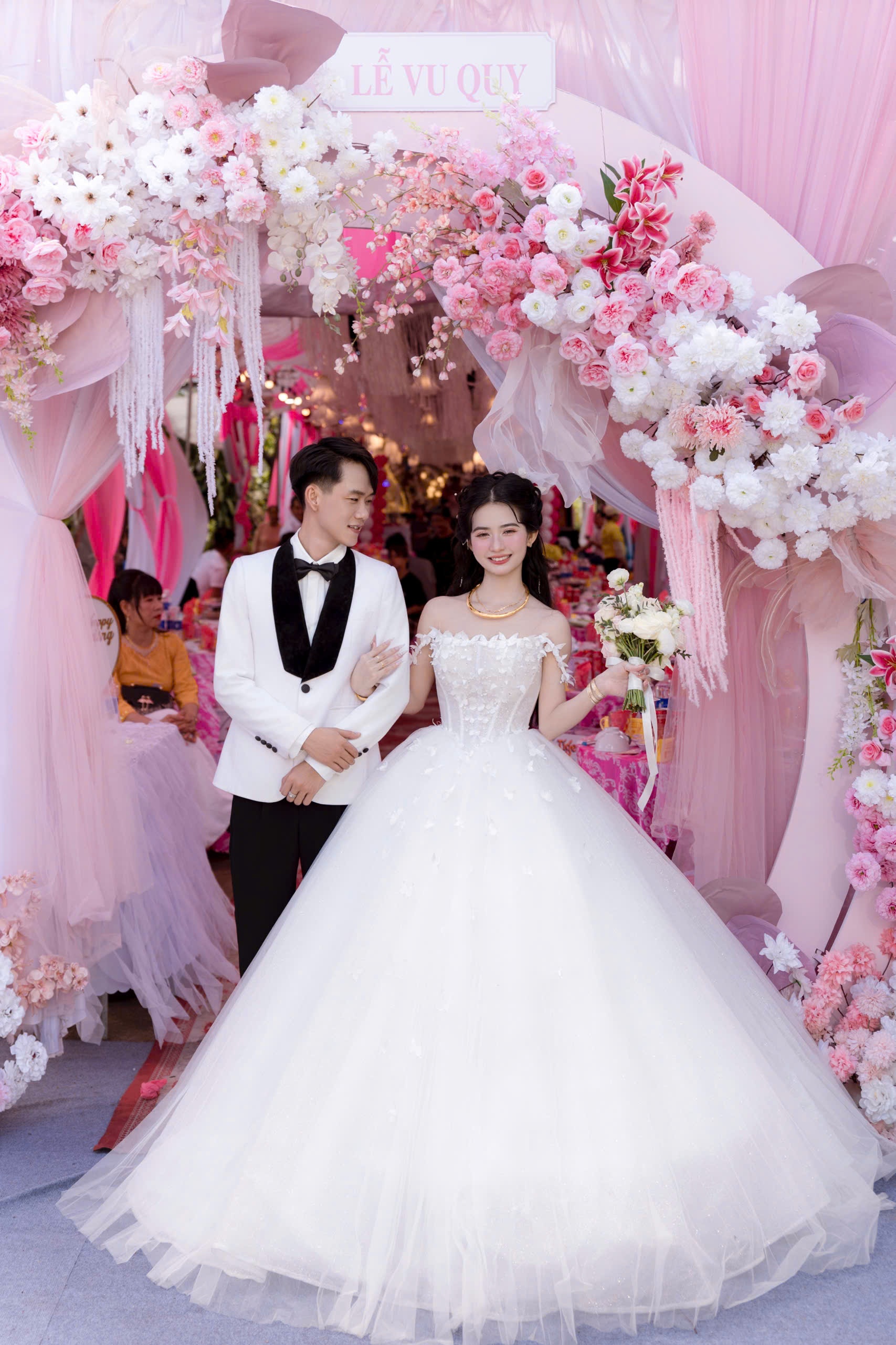 qua cuoi anh quan ngu anh 3