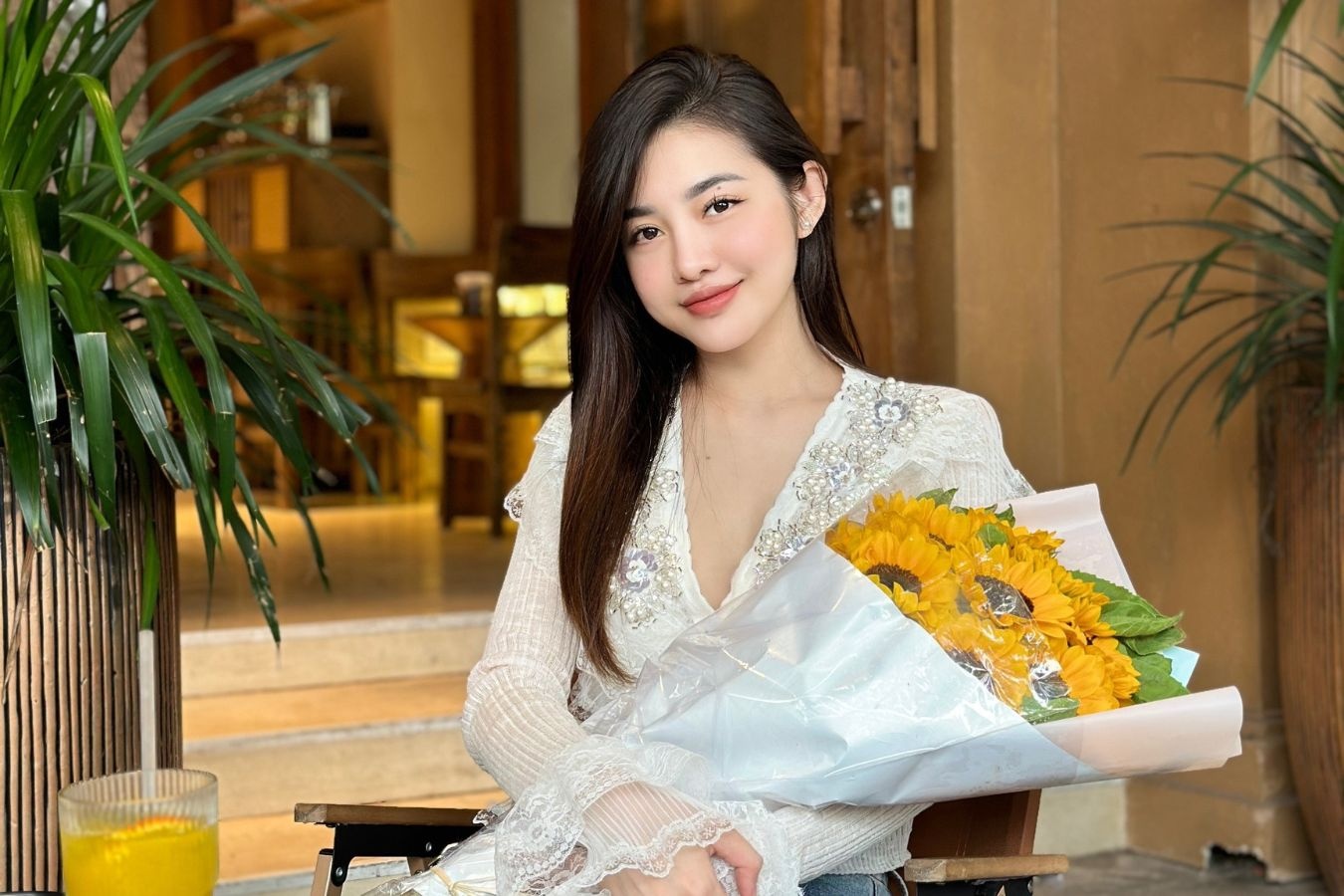 TikToker hung 'gach da' vi bi nham la nguoi yeu cu chong Hoa hau Do Ha hinh anh