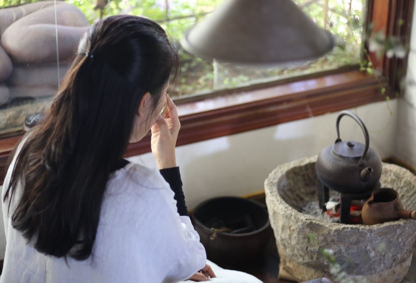 Quan tra Ha Noi len tieng ve 'tin nhan gieu cot' gui khach hinh anh