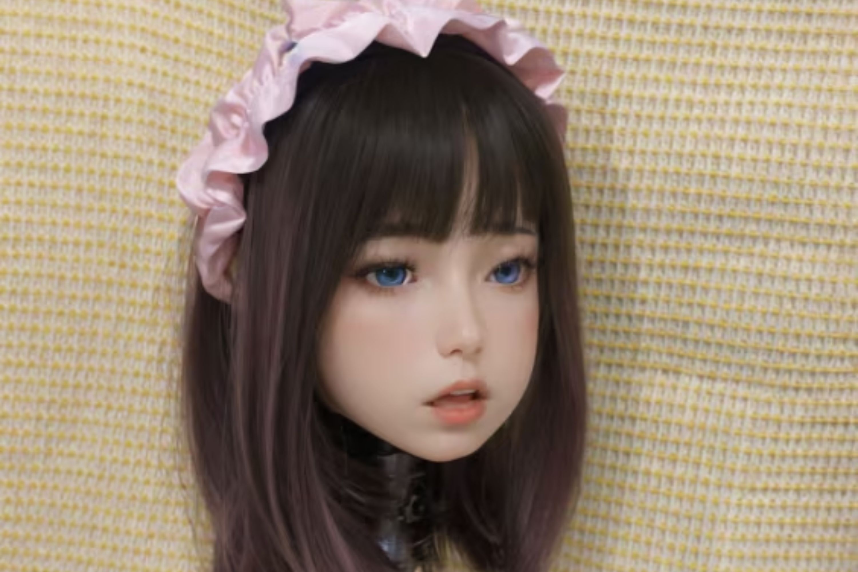 Bup be tinh duc giong tre em duoc rao ban o Trung Quoc gay phan no hinh anh