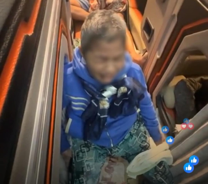 bi con gai bo roi anh 1