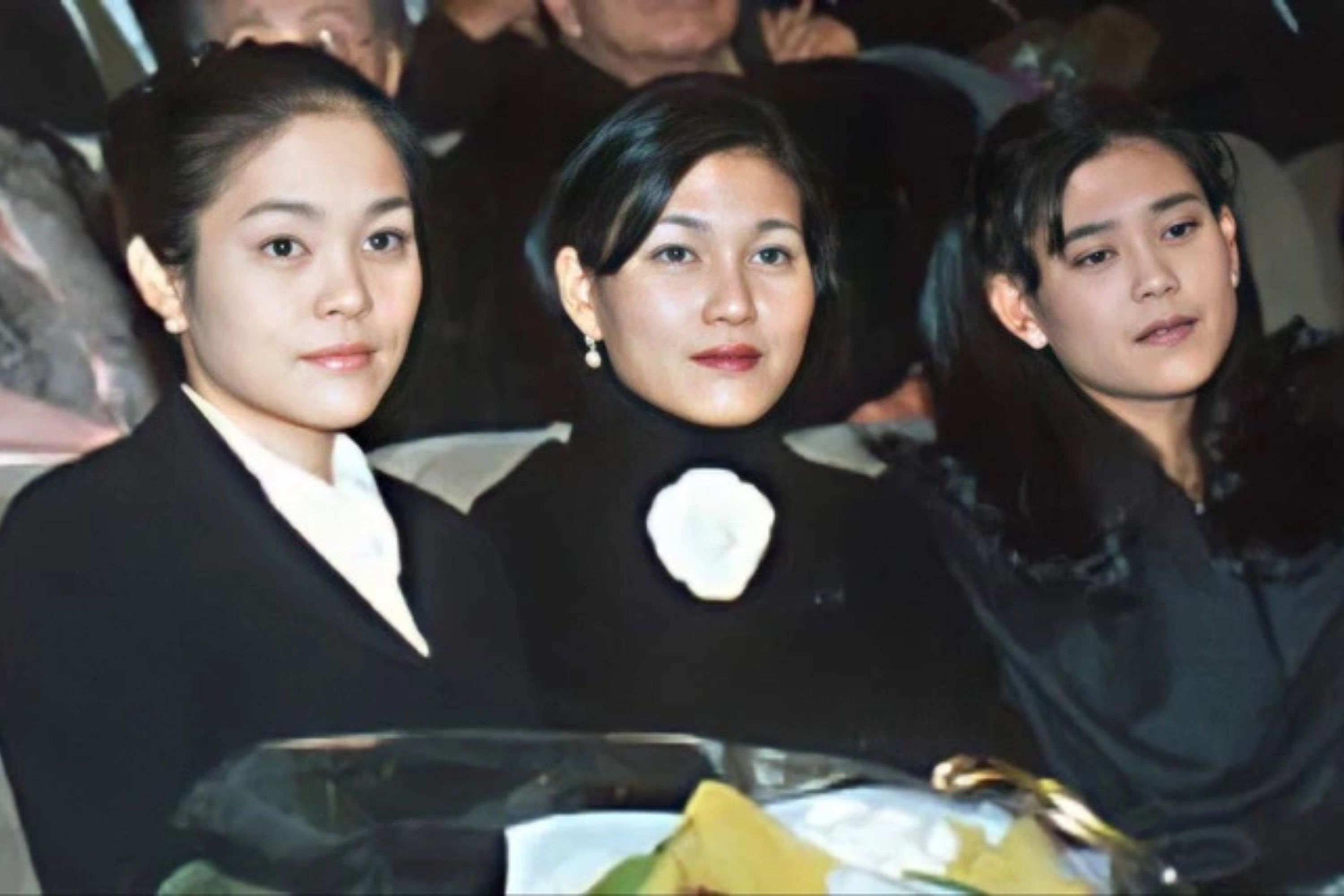 So phan trai nguoc cua 3 ai nu gia toc Samsung hinh anh