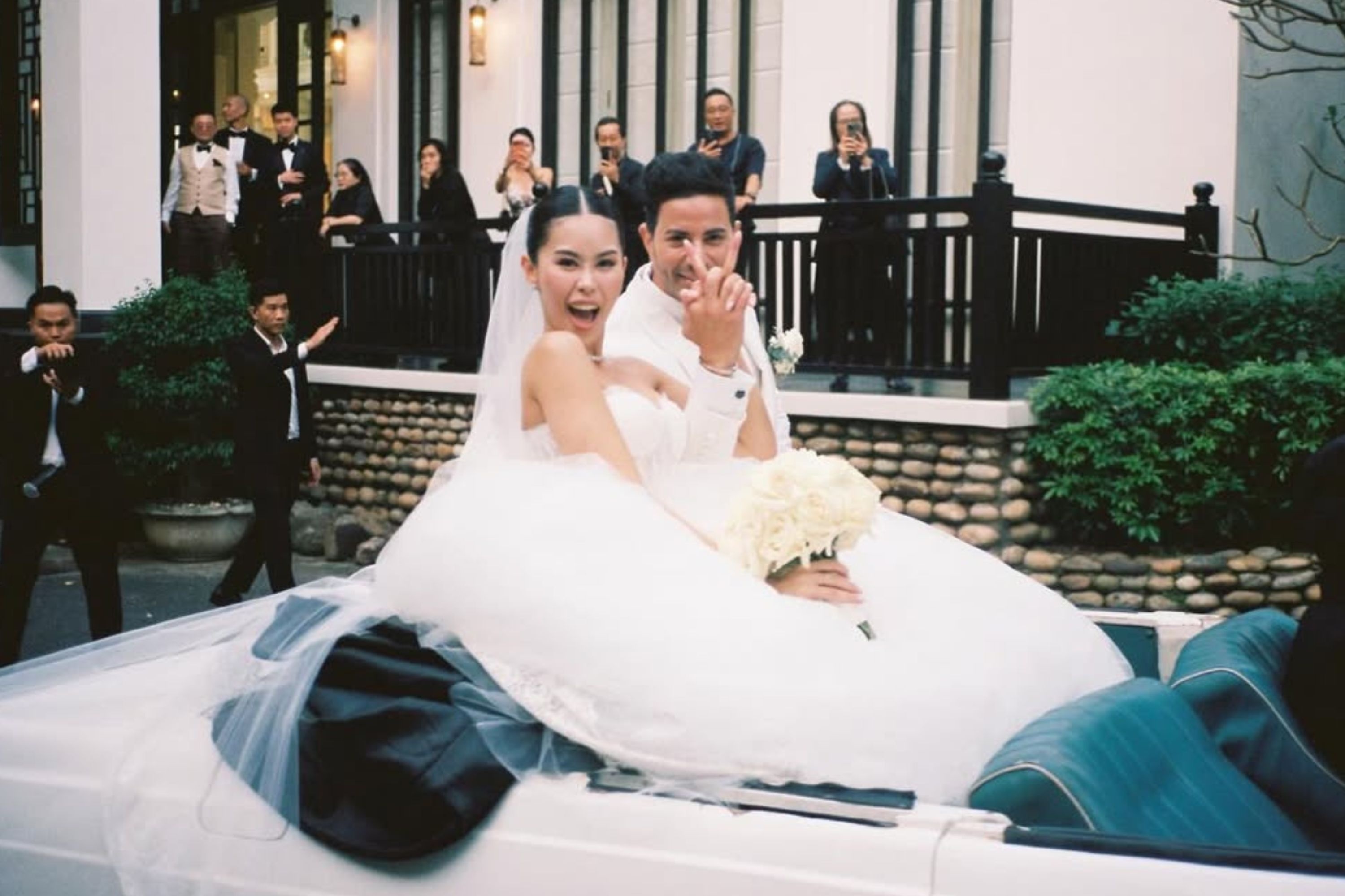 Rich kid Tien Nguyen he lo chuyen tinh lech tuoi voi chong goc Dubai hinh anh