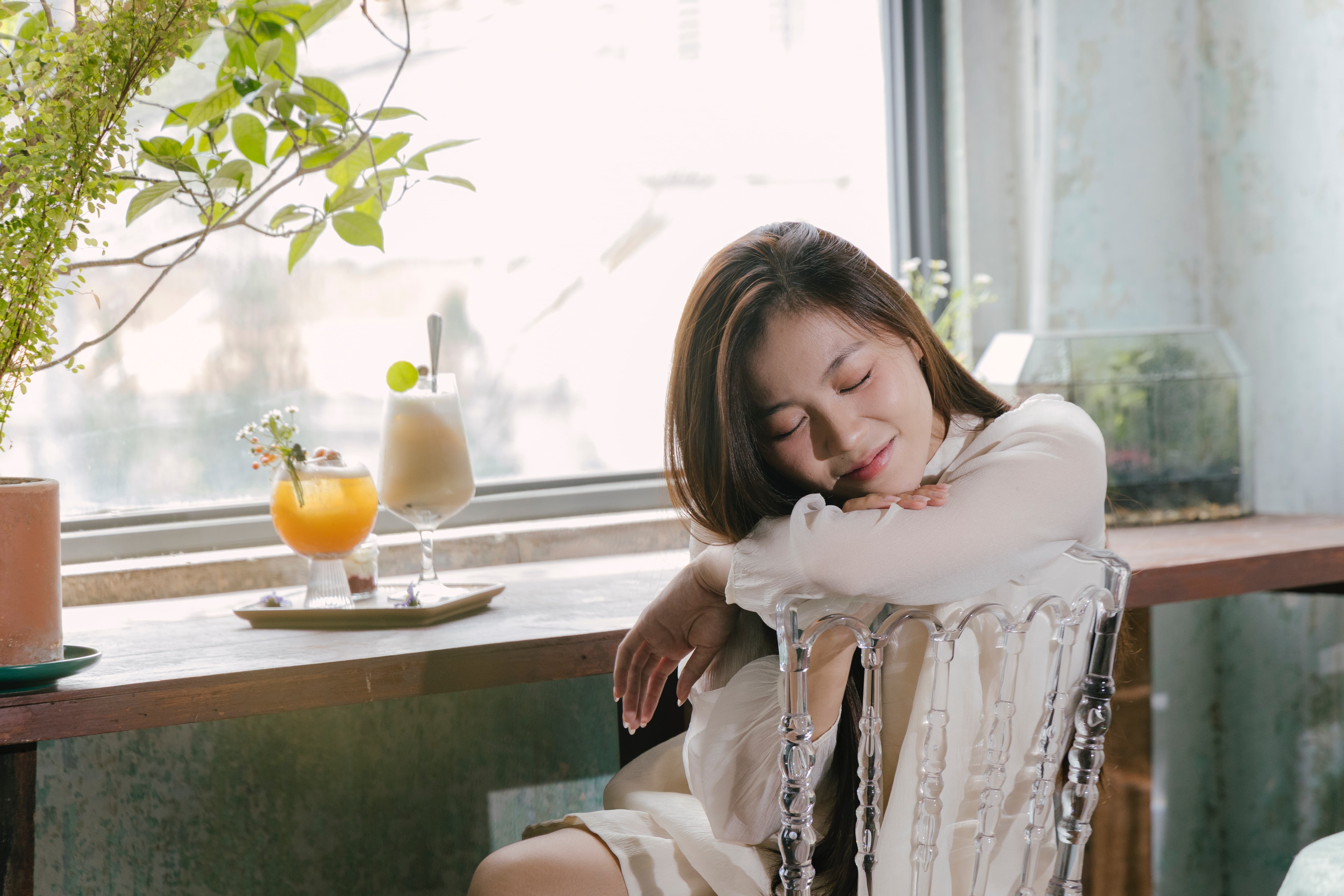 Quan ca phe 'xinh nhu phim hoat hinh', view ngam trung tam TP.HCM hinh anh