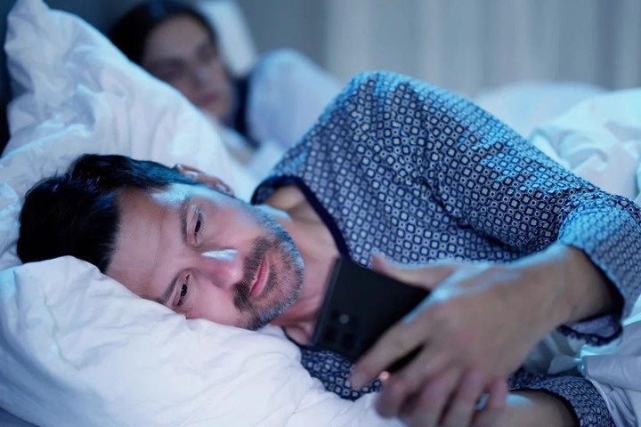 Vo doi ly hon vi chong hay 'tha tim' anh phu nu ho hang tren MXH hinh anh