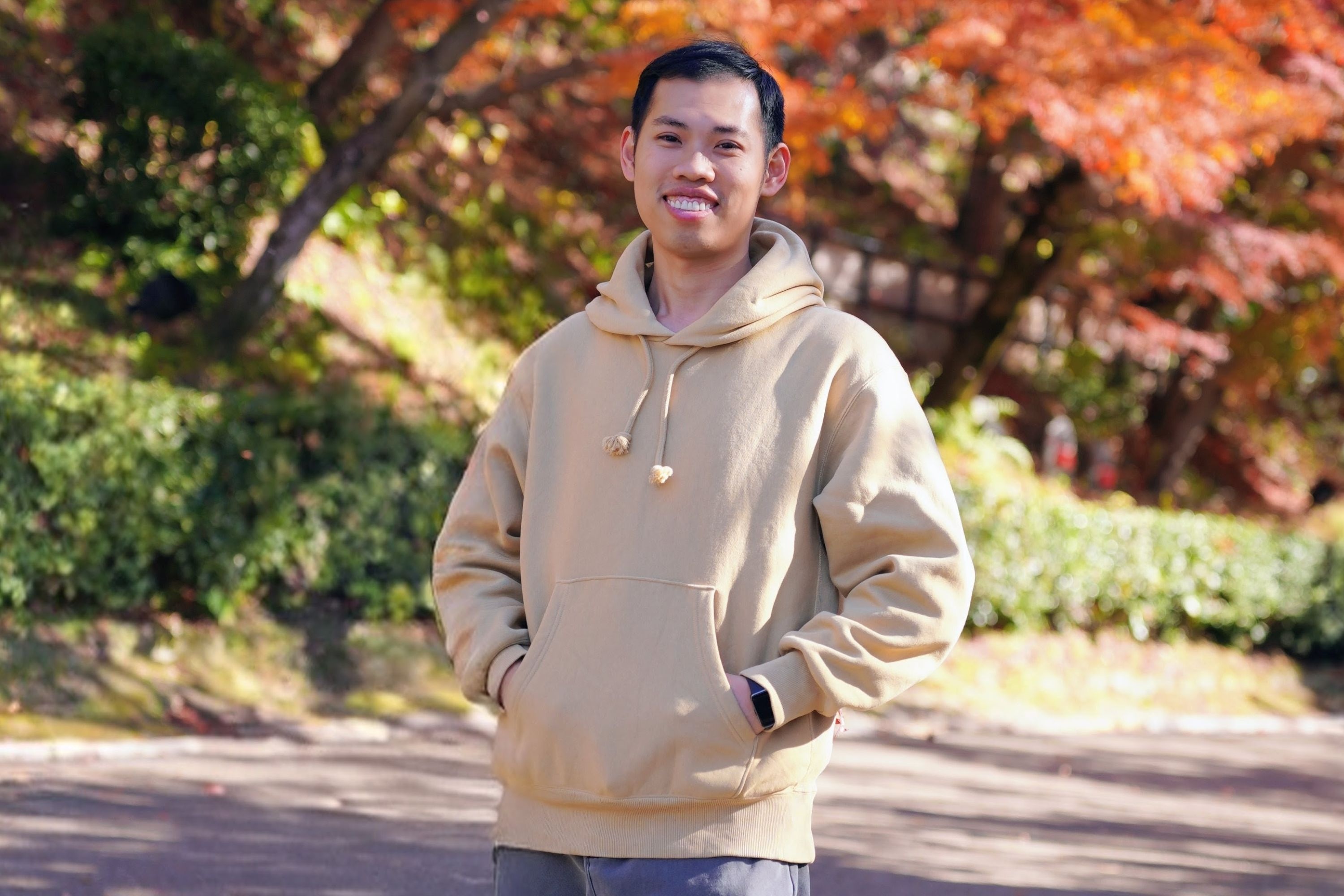 9X Viet lam viec luong cao o Nhat nhung ho ra la bi cao cau, tum toc hinh anh