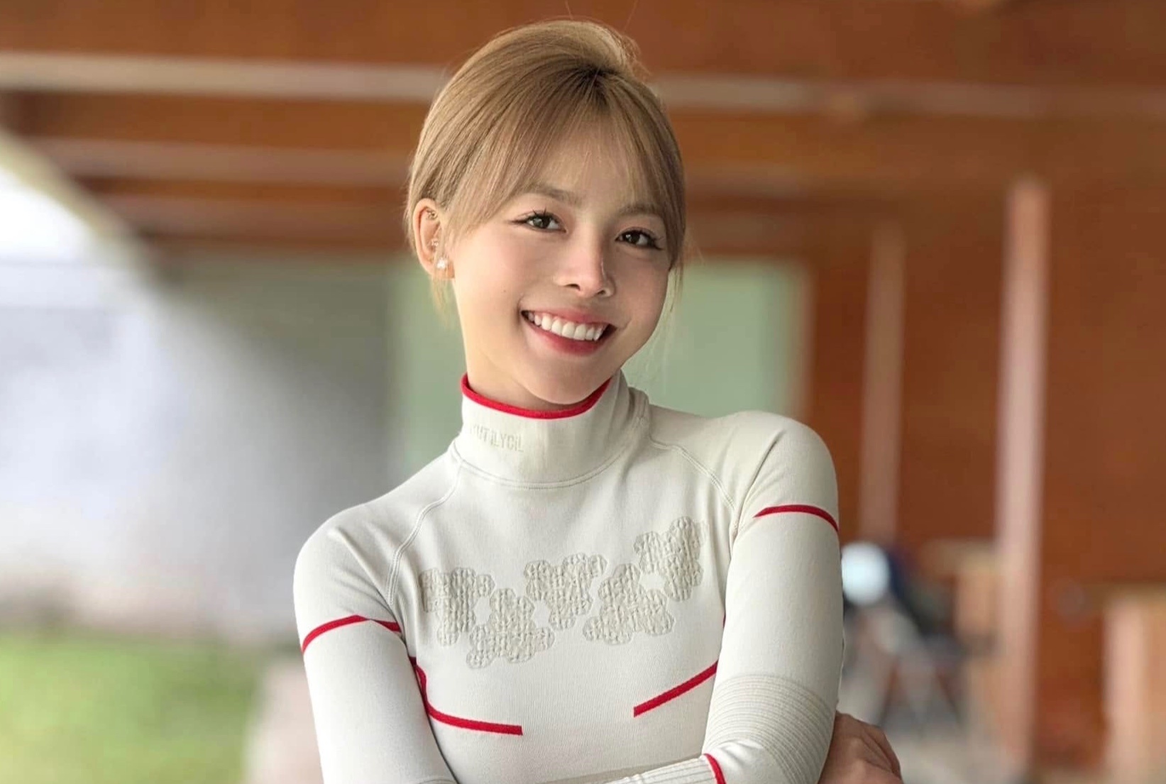 Ban trai cua 'hoa khoi ban sung' lo dien hinh anh