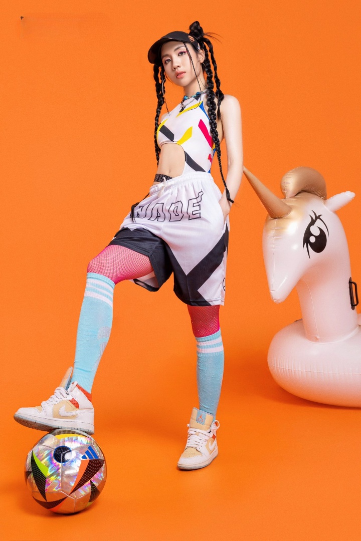 Tran Thi Duyen anh 12