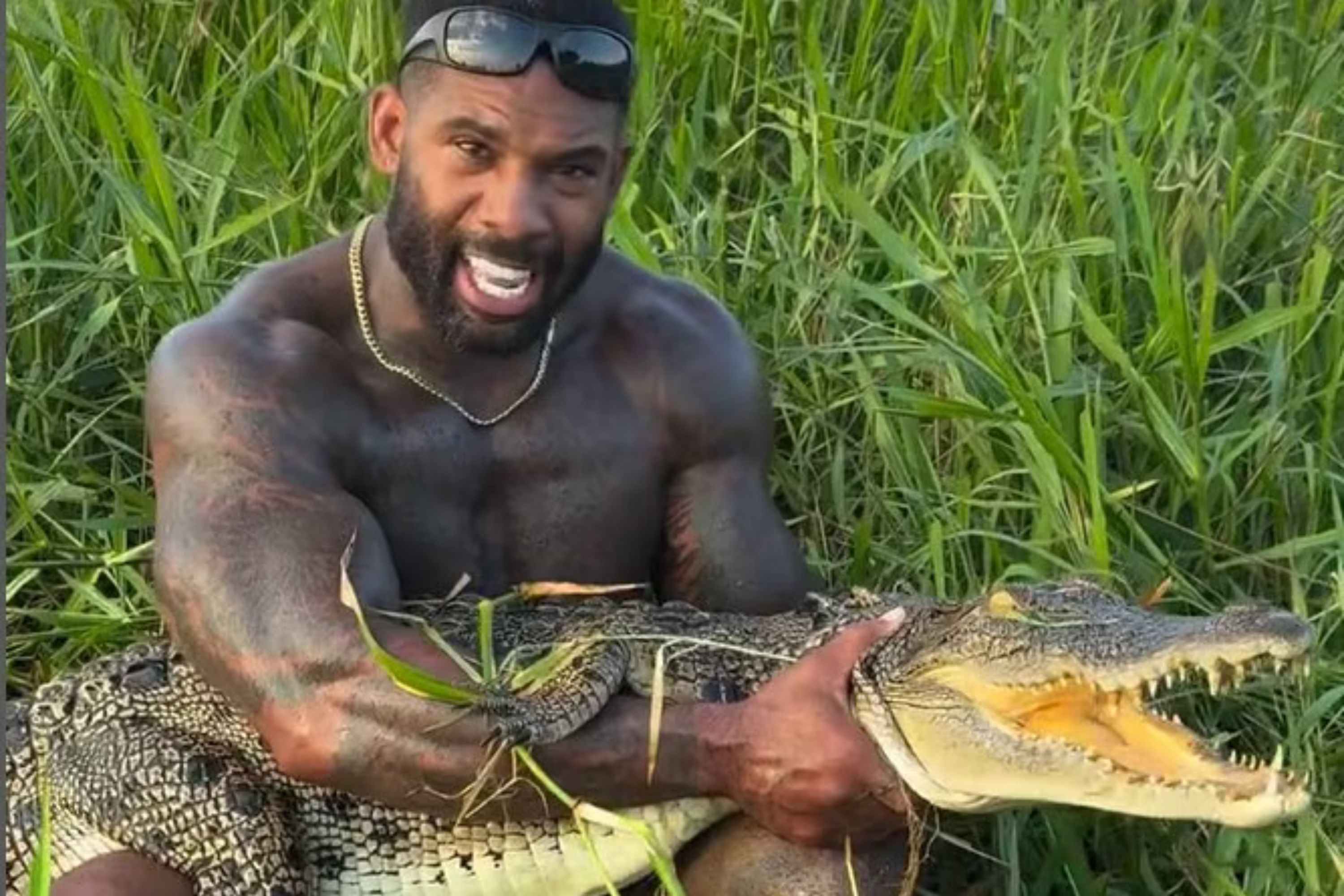 'Tarzan doi thuc' suyt chet hinh anh