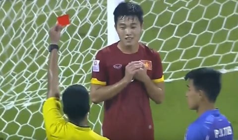 Buc anh U23 Viet Nam thua UAE 10 nam truoc viral tro lai hinh anh