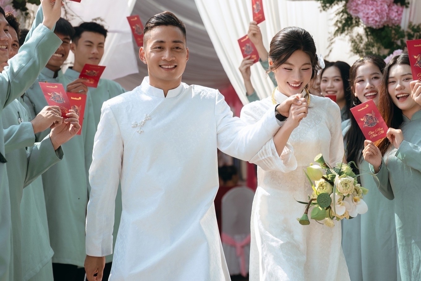 Cuu tien dao U23 Viet Nam sap cuoi hot girl TP.HCM hinh anh