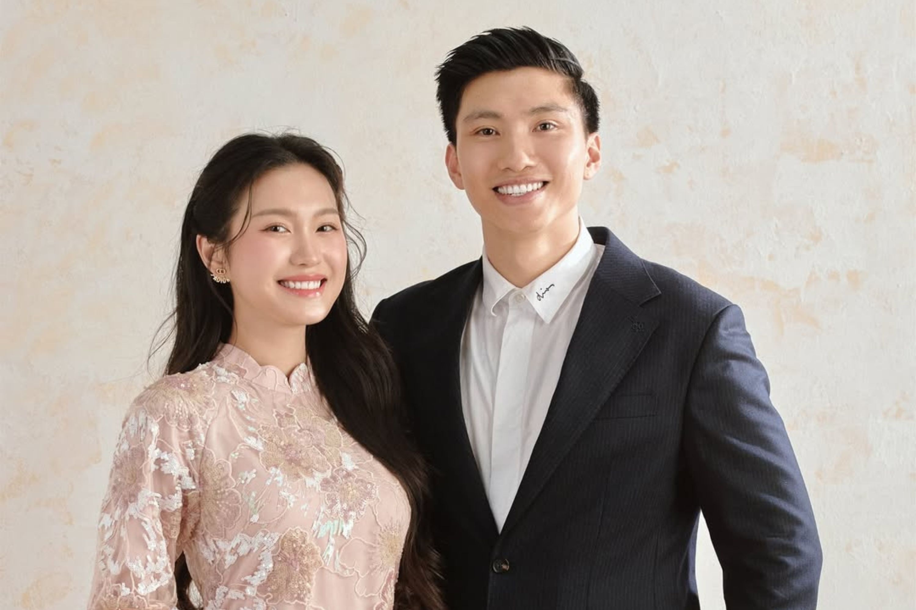 Dong thai cua vo Doan Van Hau khi chong chan thuong hinh anh