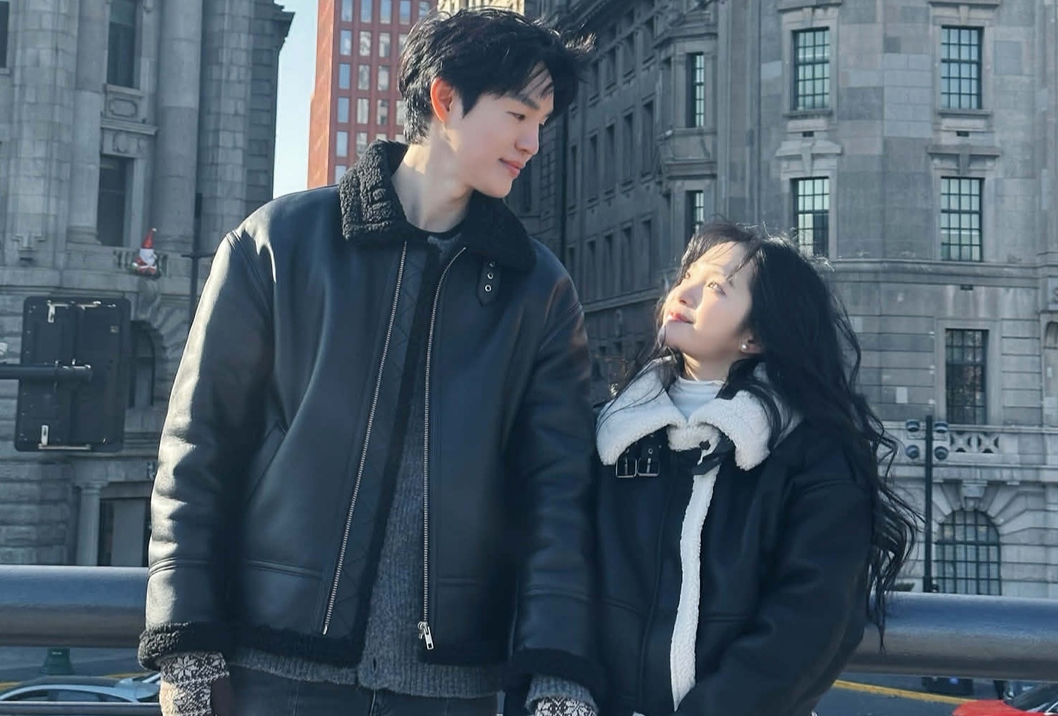 Co gai Viet yeu 'anh chu' Han Quoc hon 13 tuoi, chenh 32 cm hinh anh