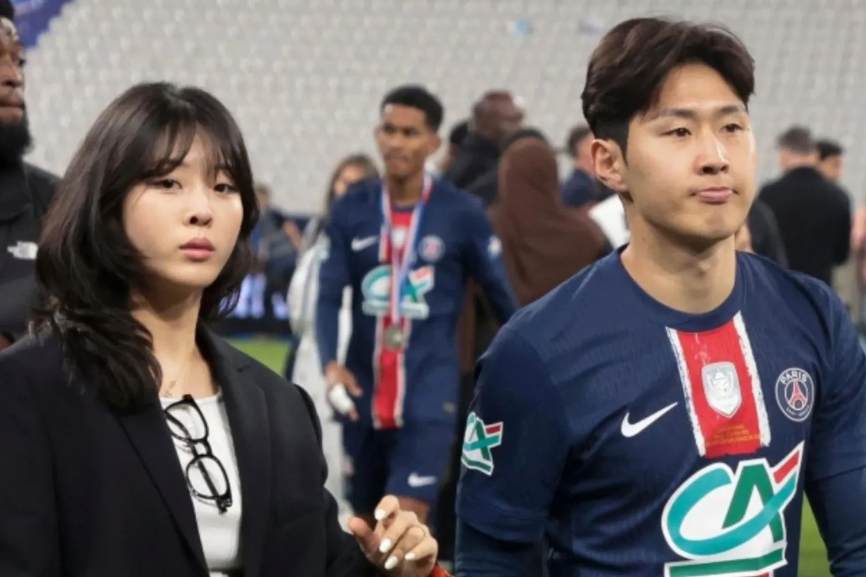 Moi tinh kin tieng cua Lee Kang-in va tieu thu tai phiet hinh anh