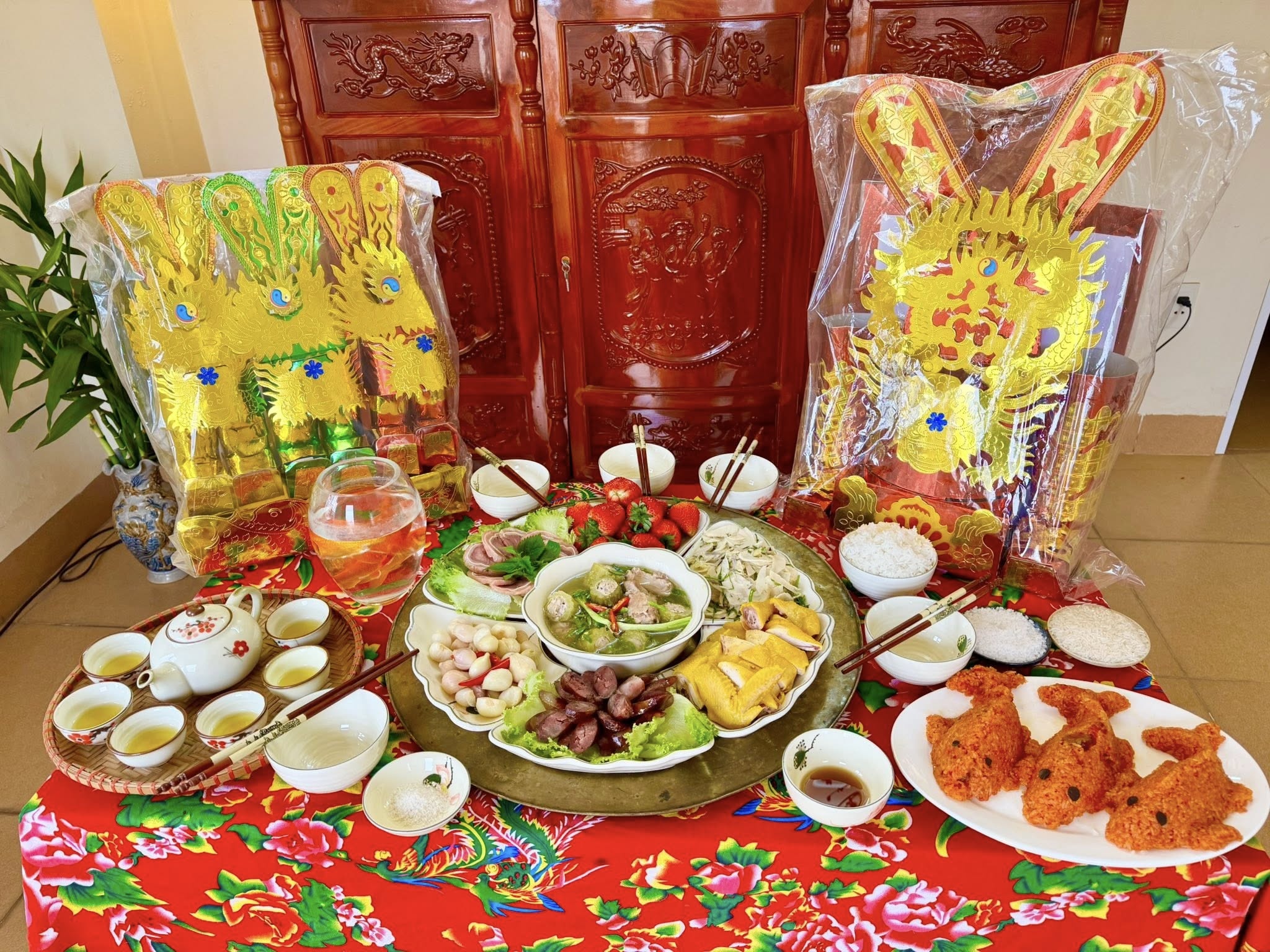 ong Cong ong Tao anh 1