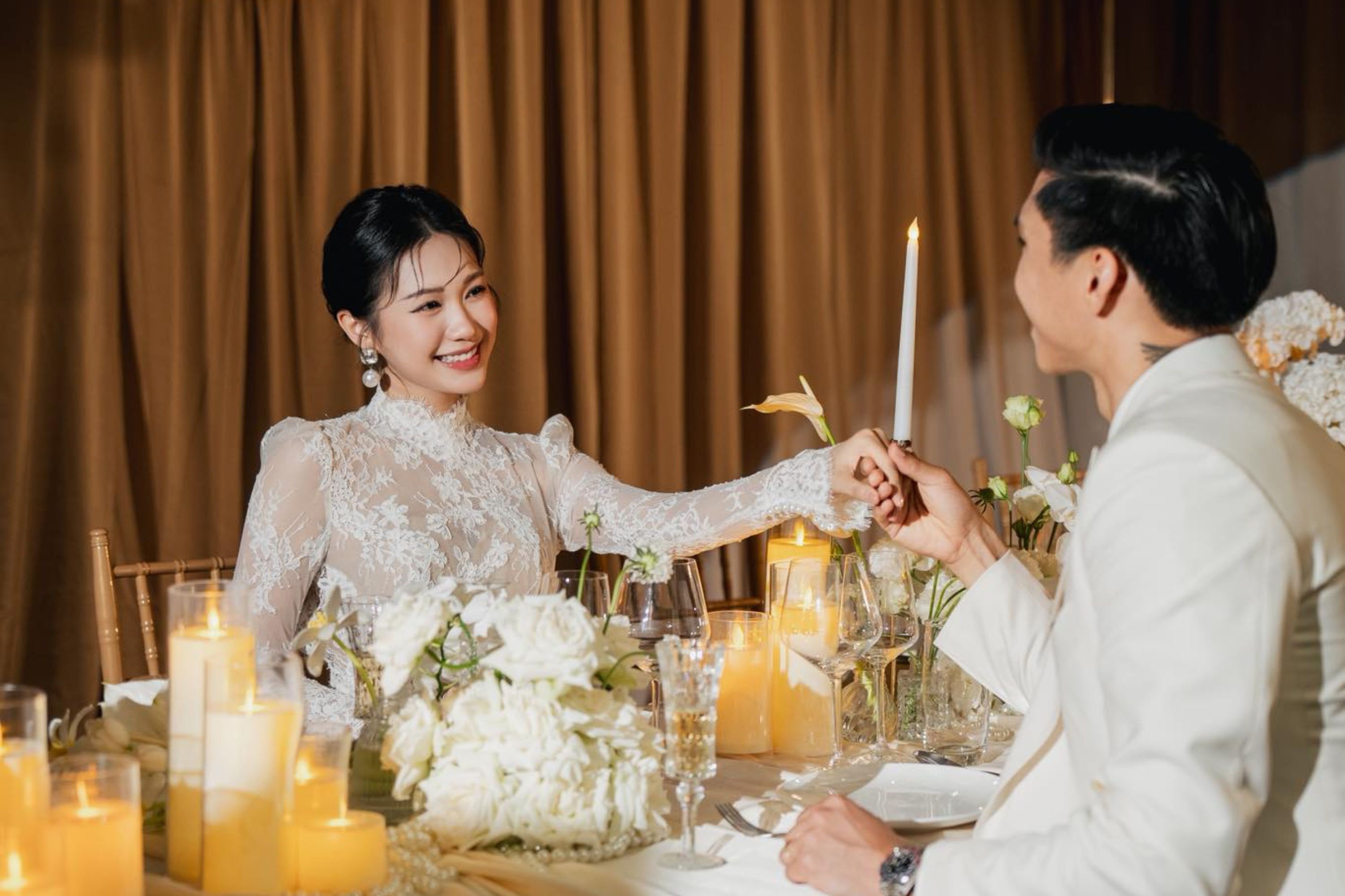 Dinh Trieu ky niem 3 nam cuoi, Van Hau khoe hinh vo o biet thu chuc ty hinh anh