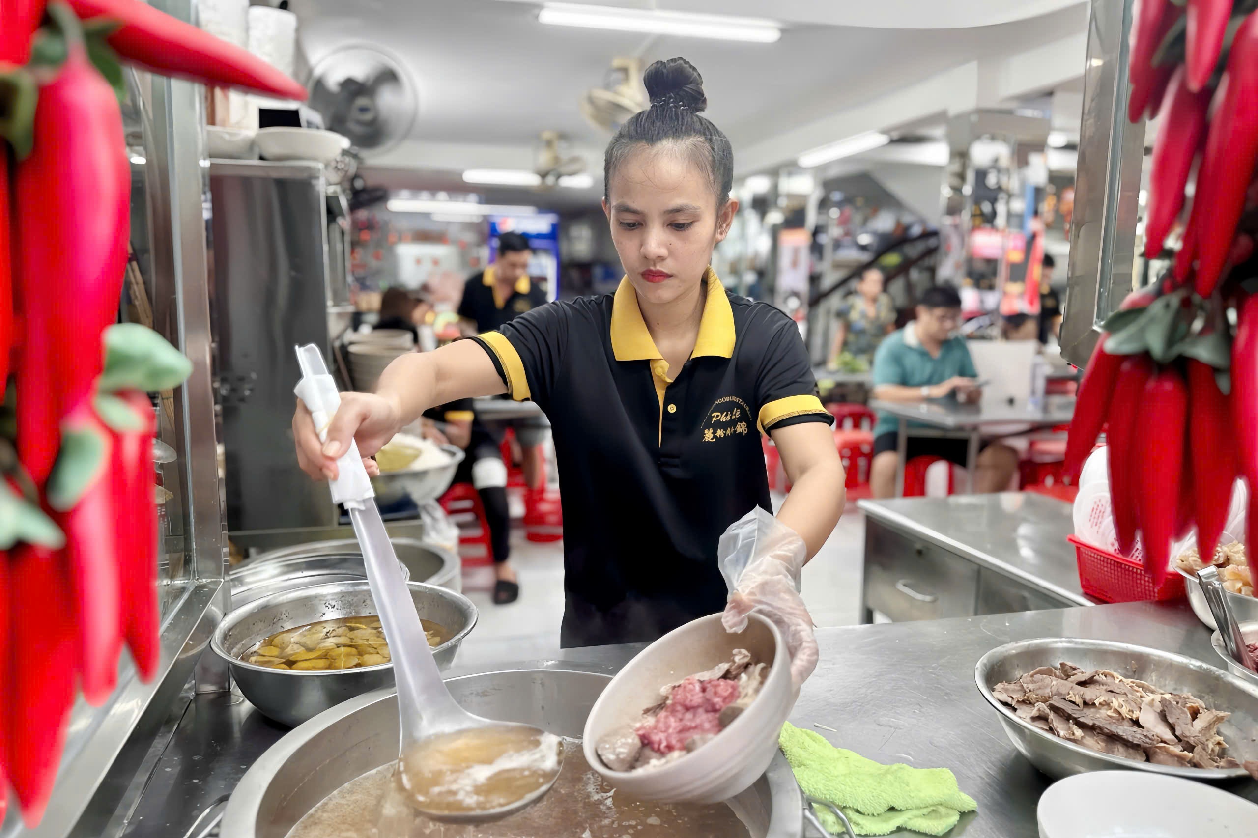 Pho Dau, pho Le TP.HCM dong loat tang gia sau Tet hinh anh