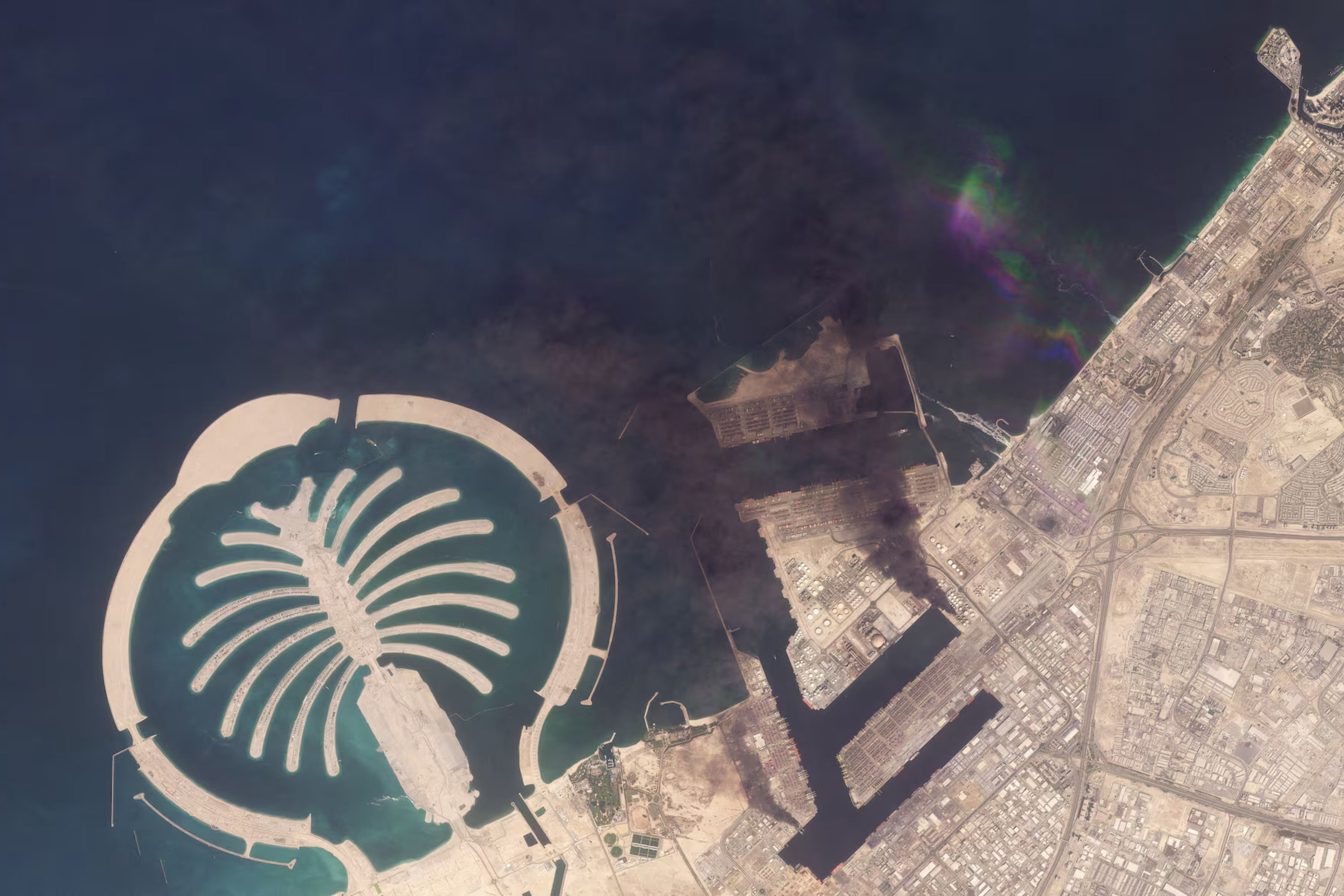 Dubai hoa 'thanh pho ma' hinh anh