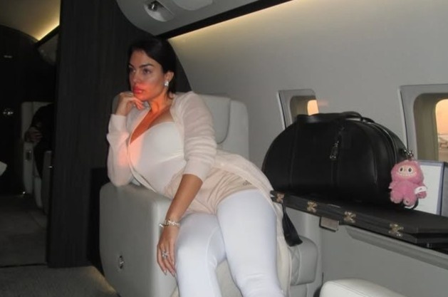 Chuyen co dat do cua Ronaldo hinh anh