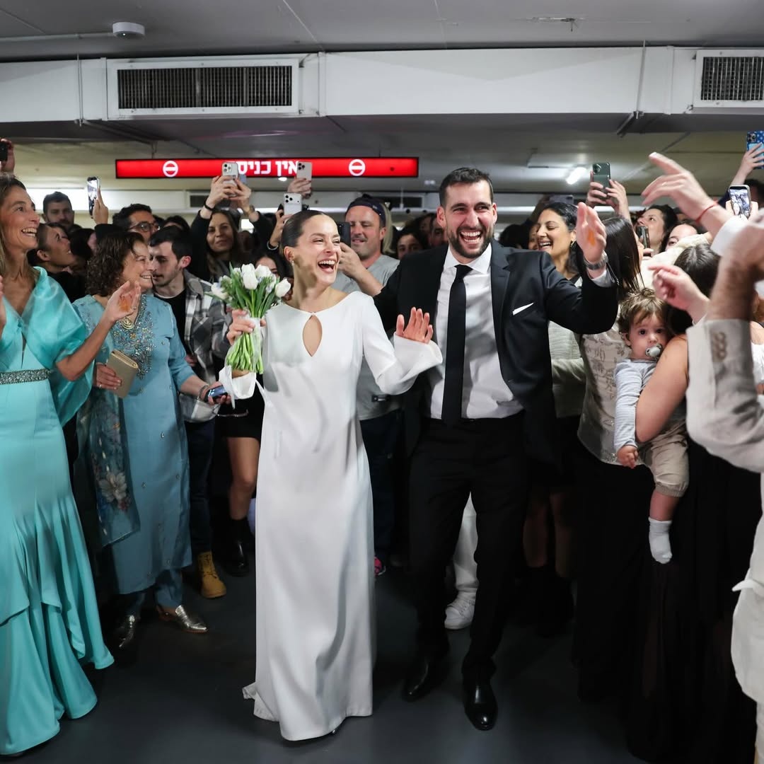 to chuc dam cuoi anh 3