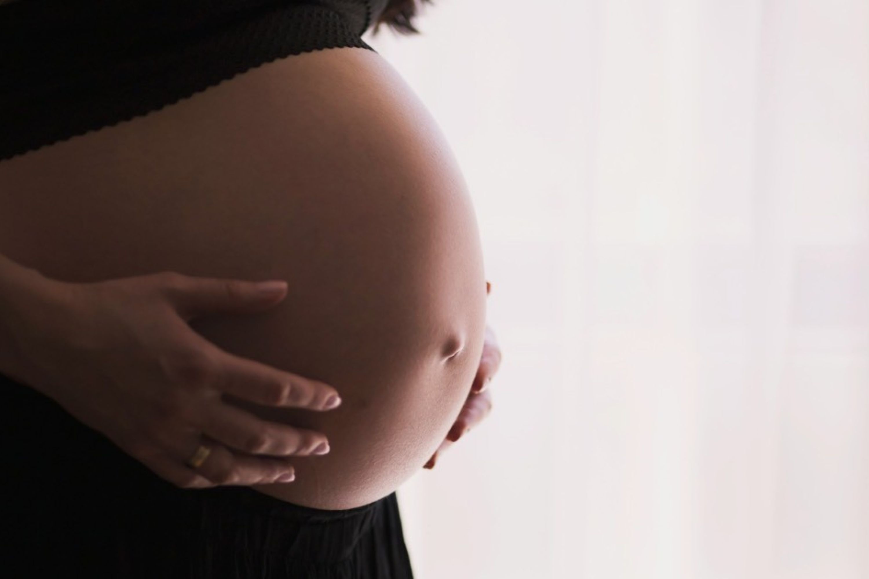 Vu pha thai o tuan 36, bo be so sinh vao tu dong rung dong Han Quoc hinh anh