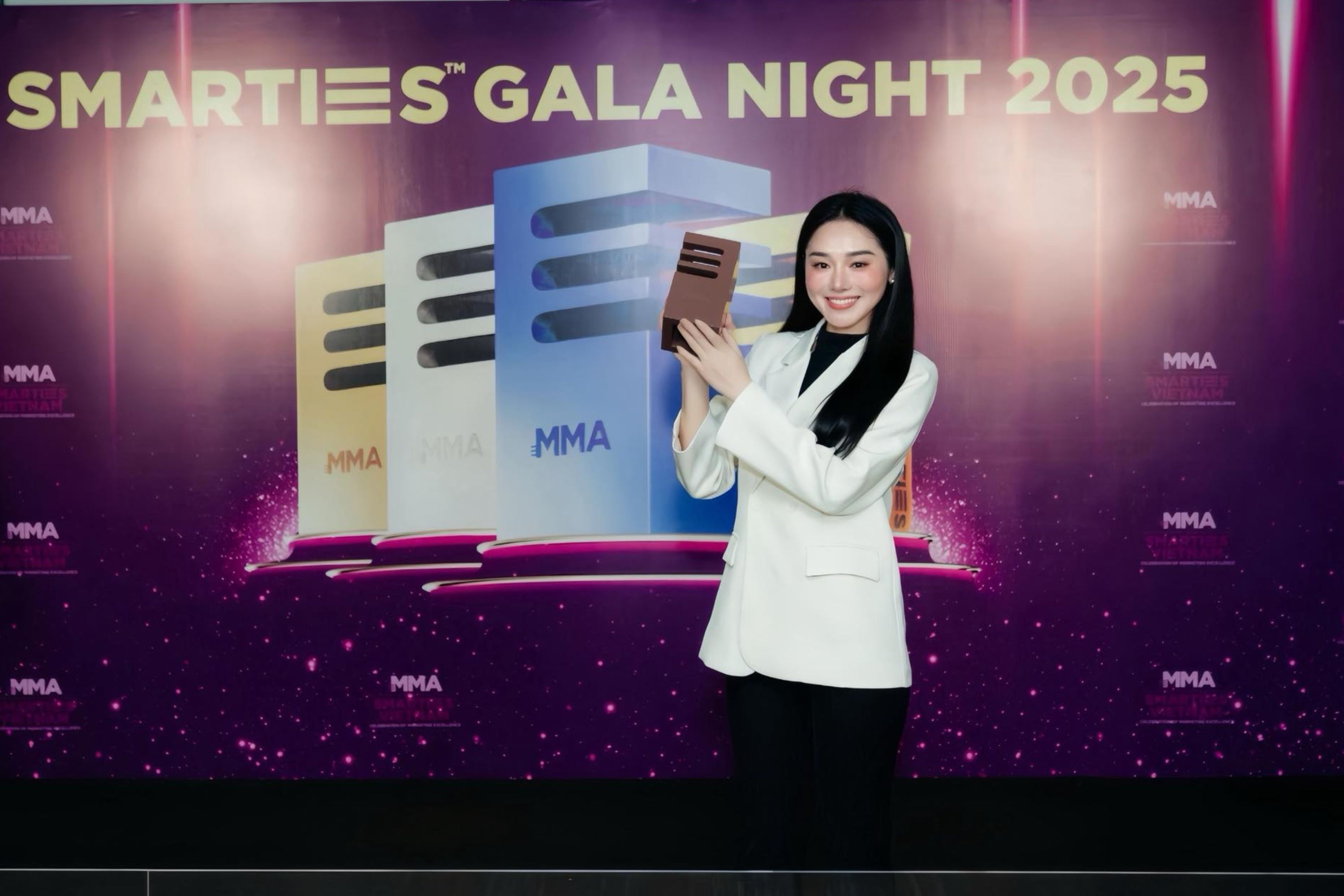 duong len dinh Olympia anh 5