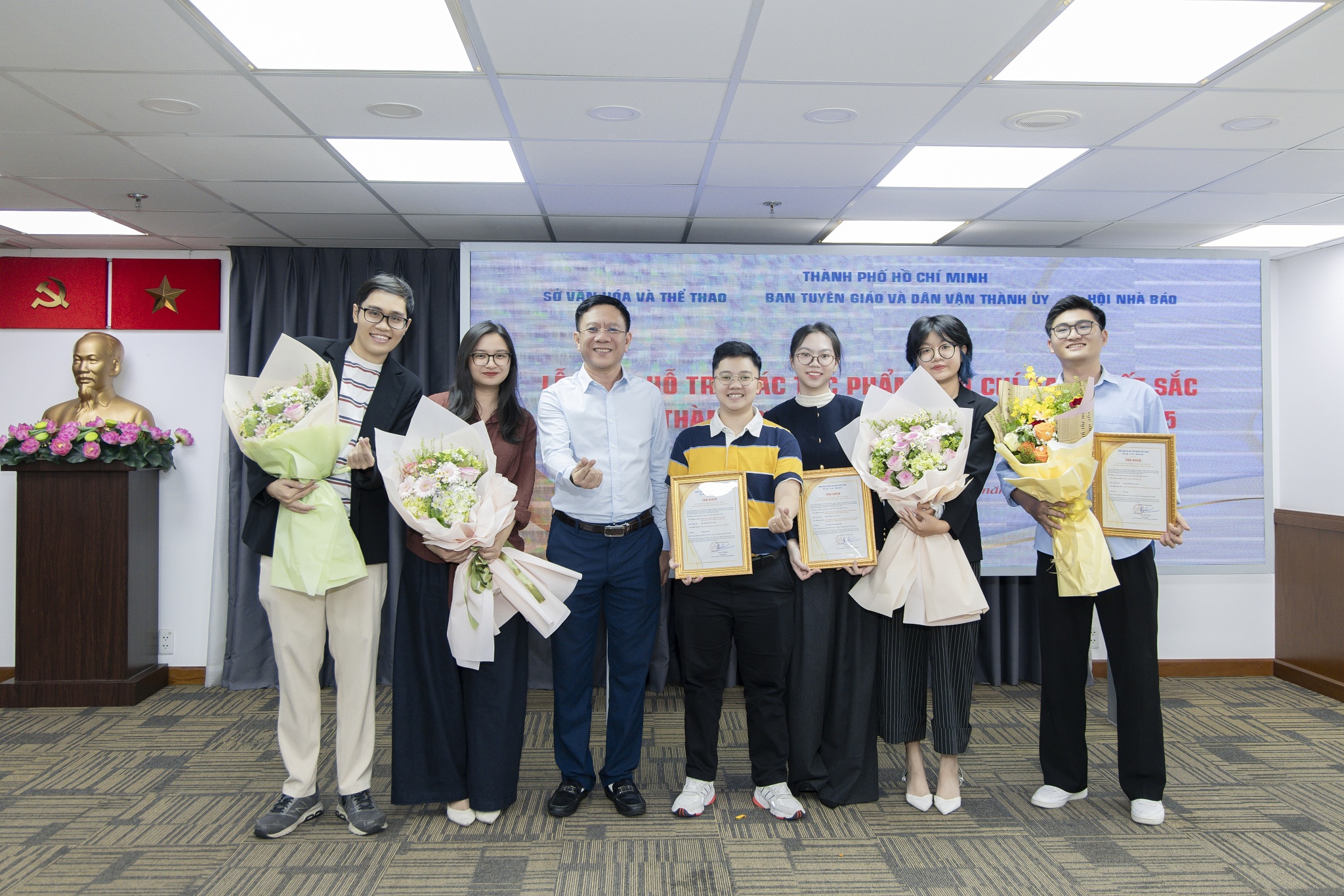 xuat sac viet ve TP.HCM anh 3