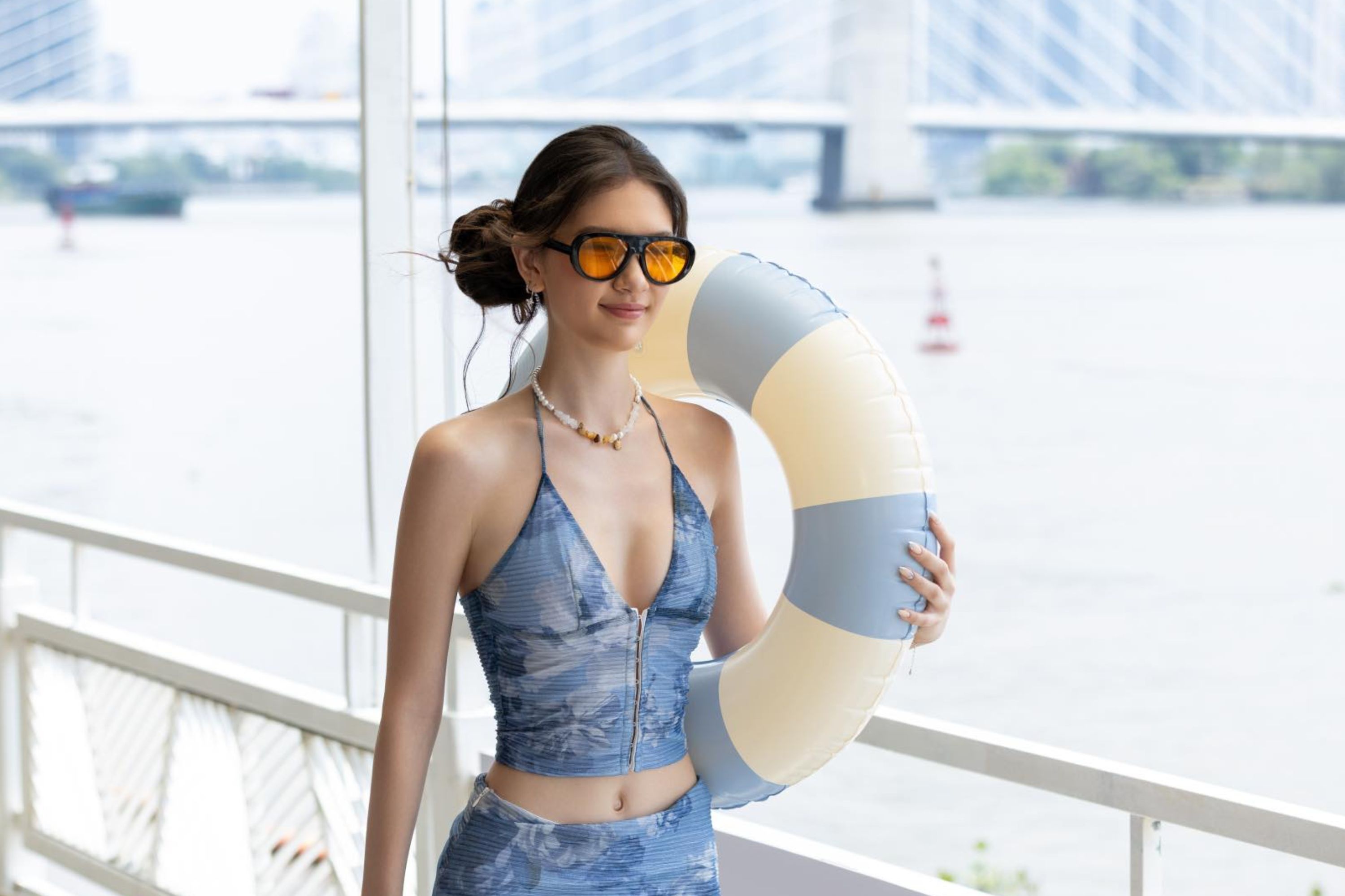 Em gai Dang Van Lam anh 1