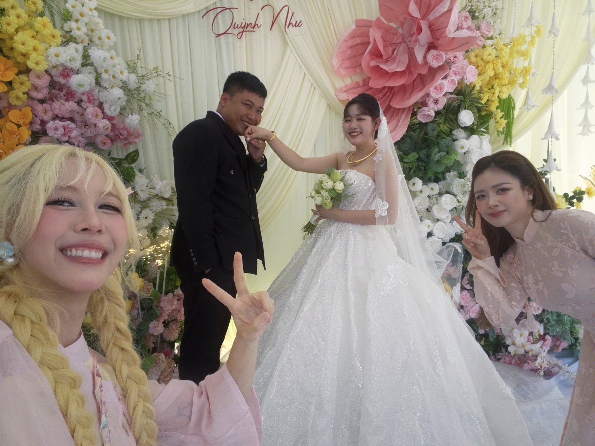 dam cuoi Mui truong Long anh 4