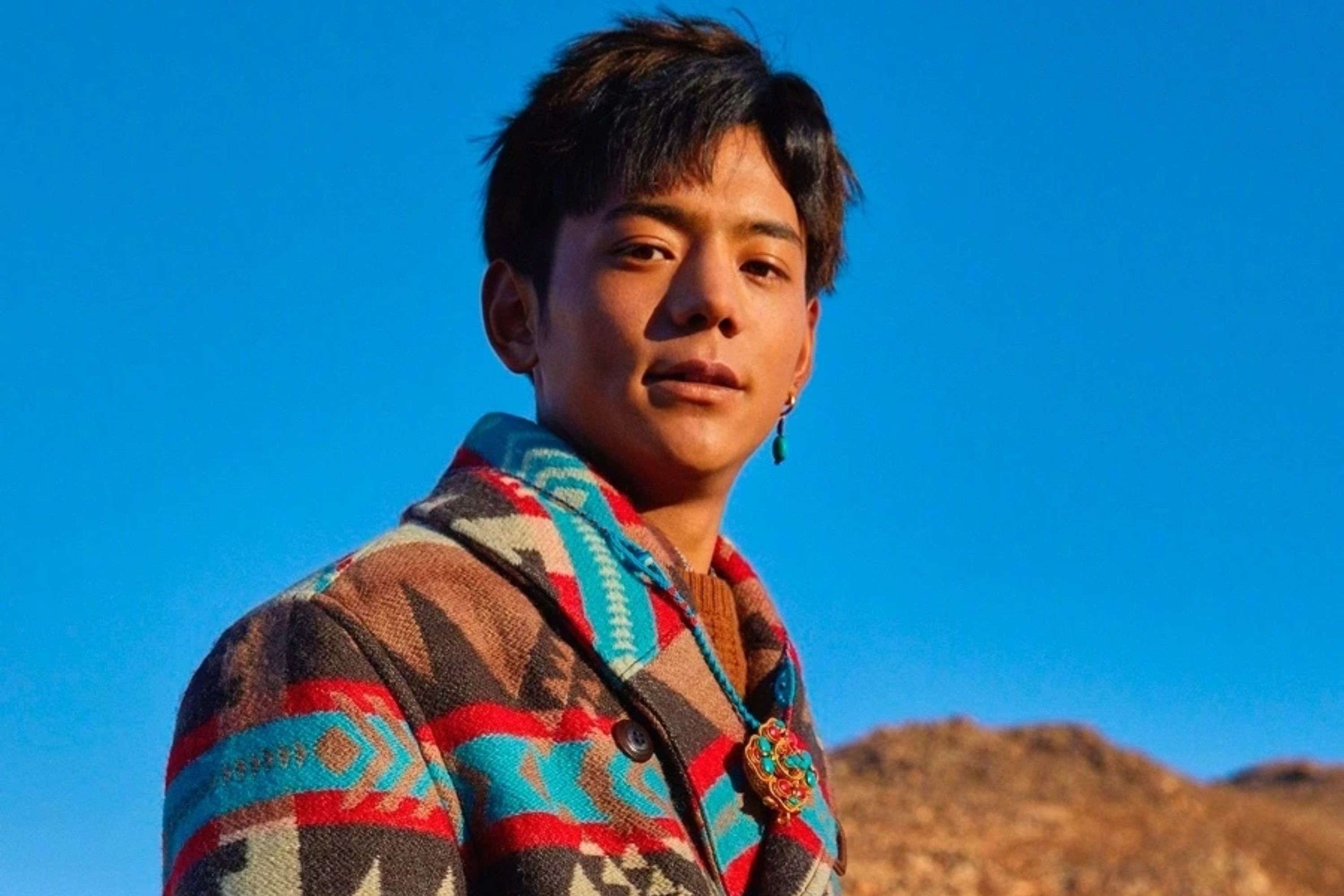 'Hot boy chan bo' Trung Quoc doi doi sau 1 dem, gio ra sao? hinh anh