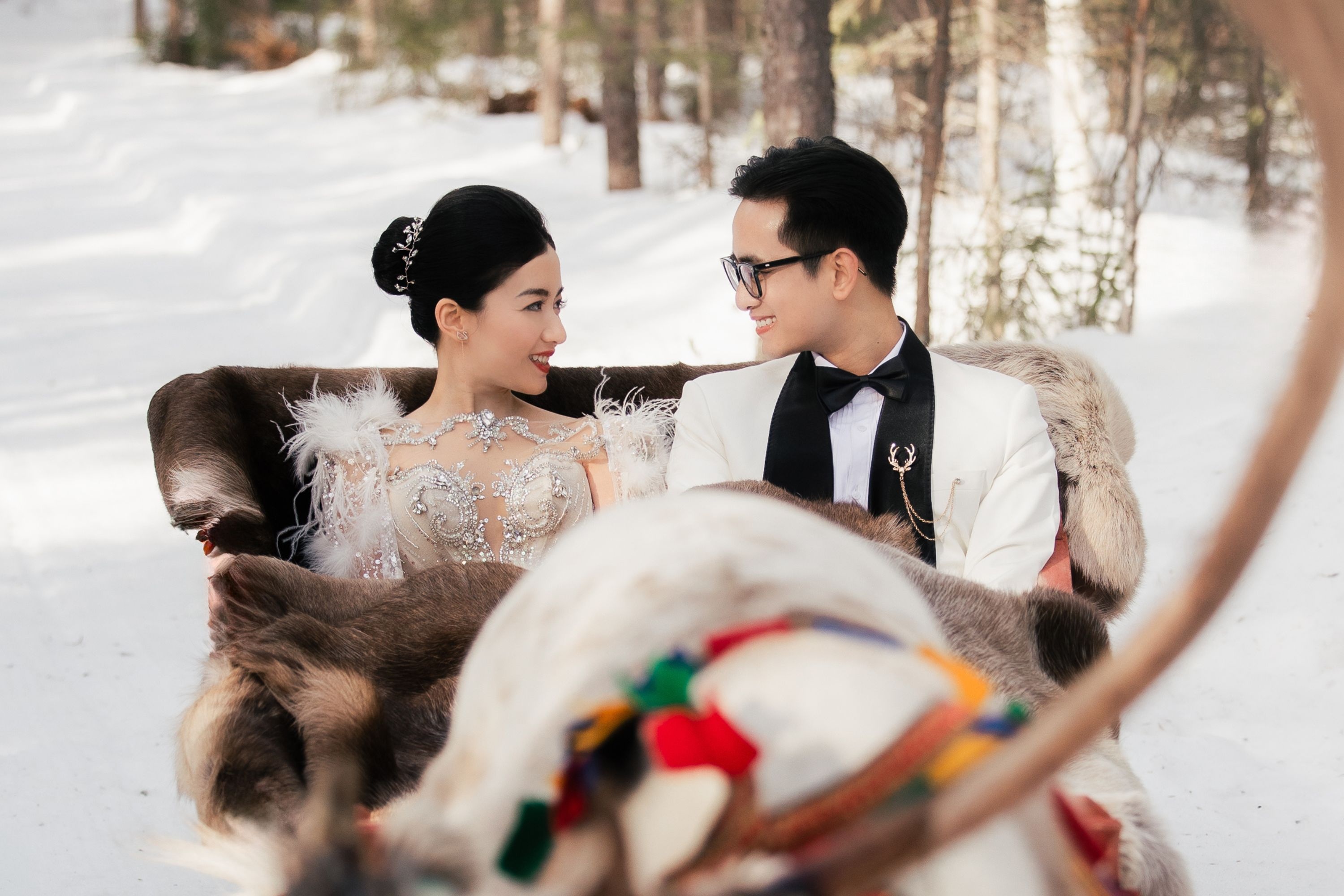 Co dau TP.HCM 'phat khoc' vi su co khi chup anh cuoi o Bac Au hinh anh