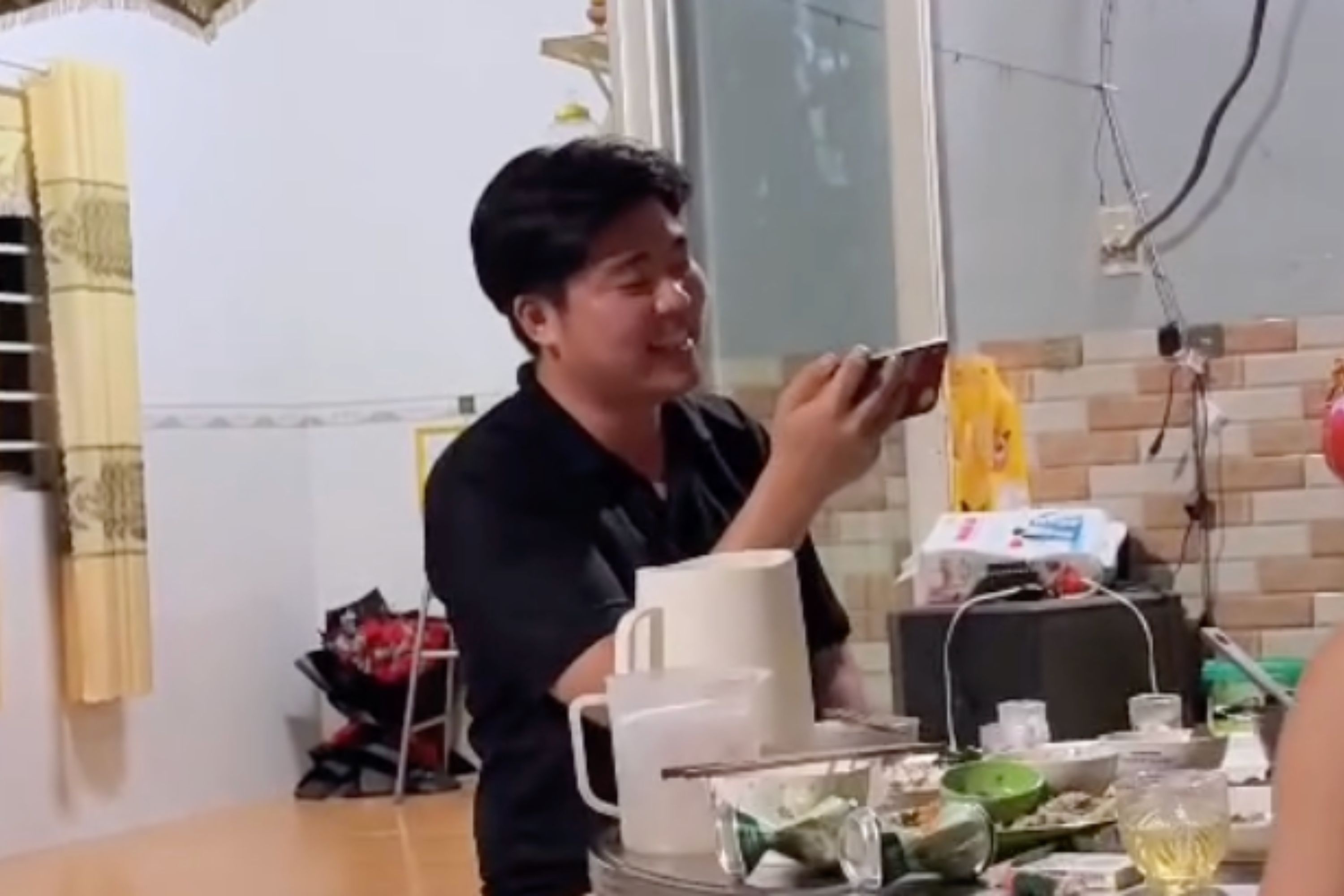 Chang trai Han Quoc ke chuyen nhau o Viet Nam hinh anh