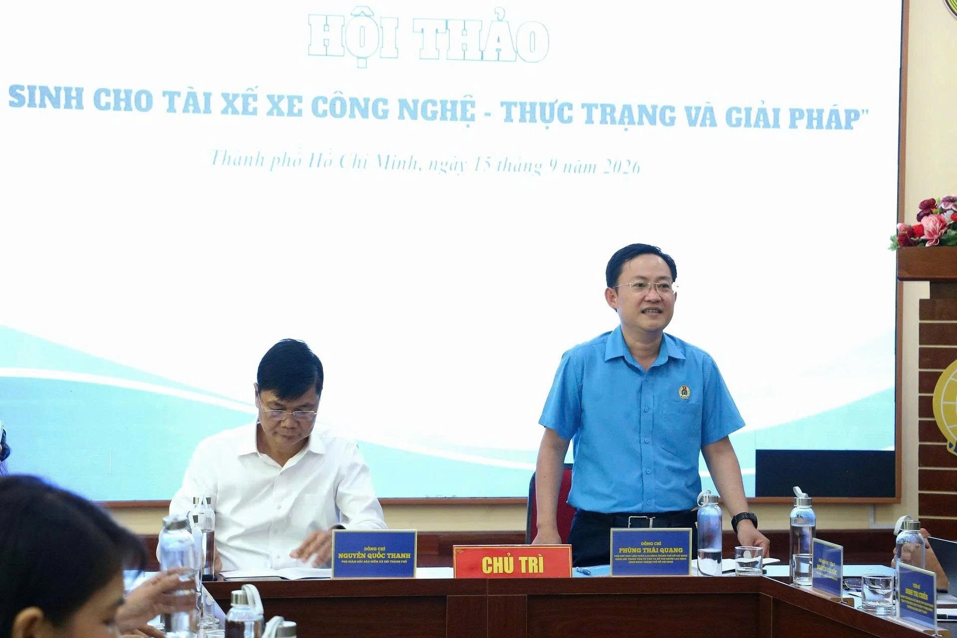 t&agrave;i xế ảnh 2