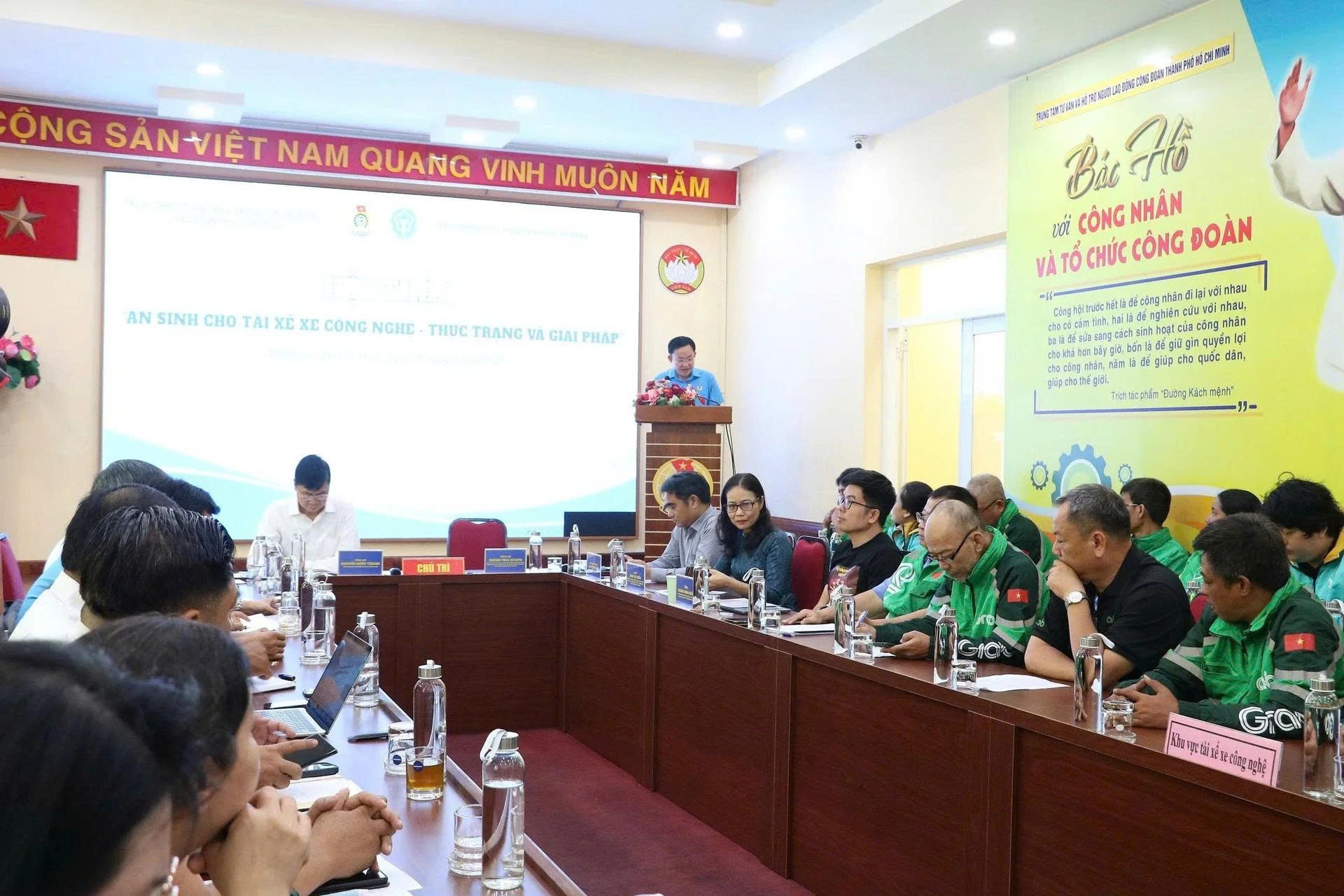 t&agrave;i xế ảnh 4