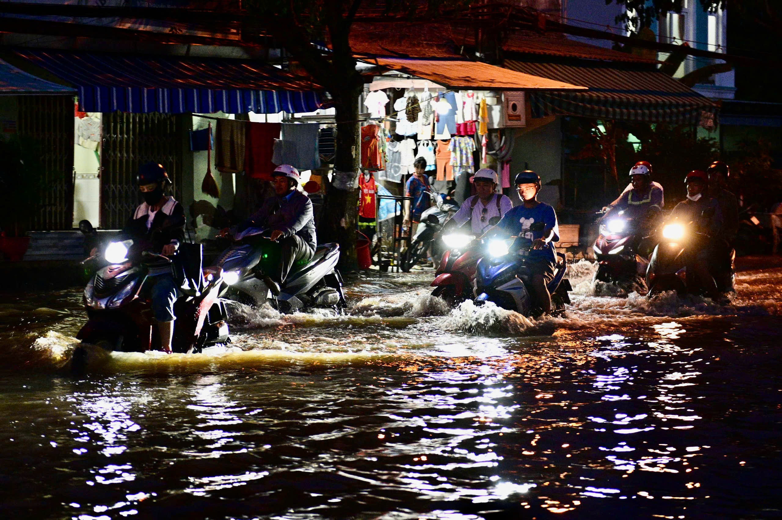 triều cường ảnh 13